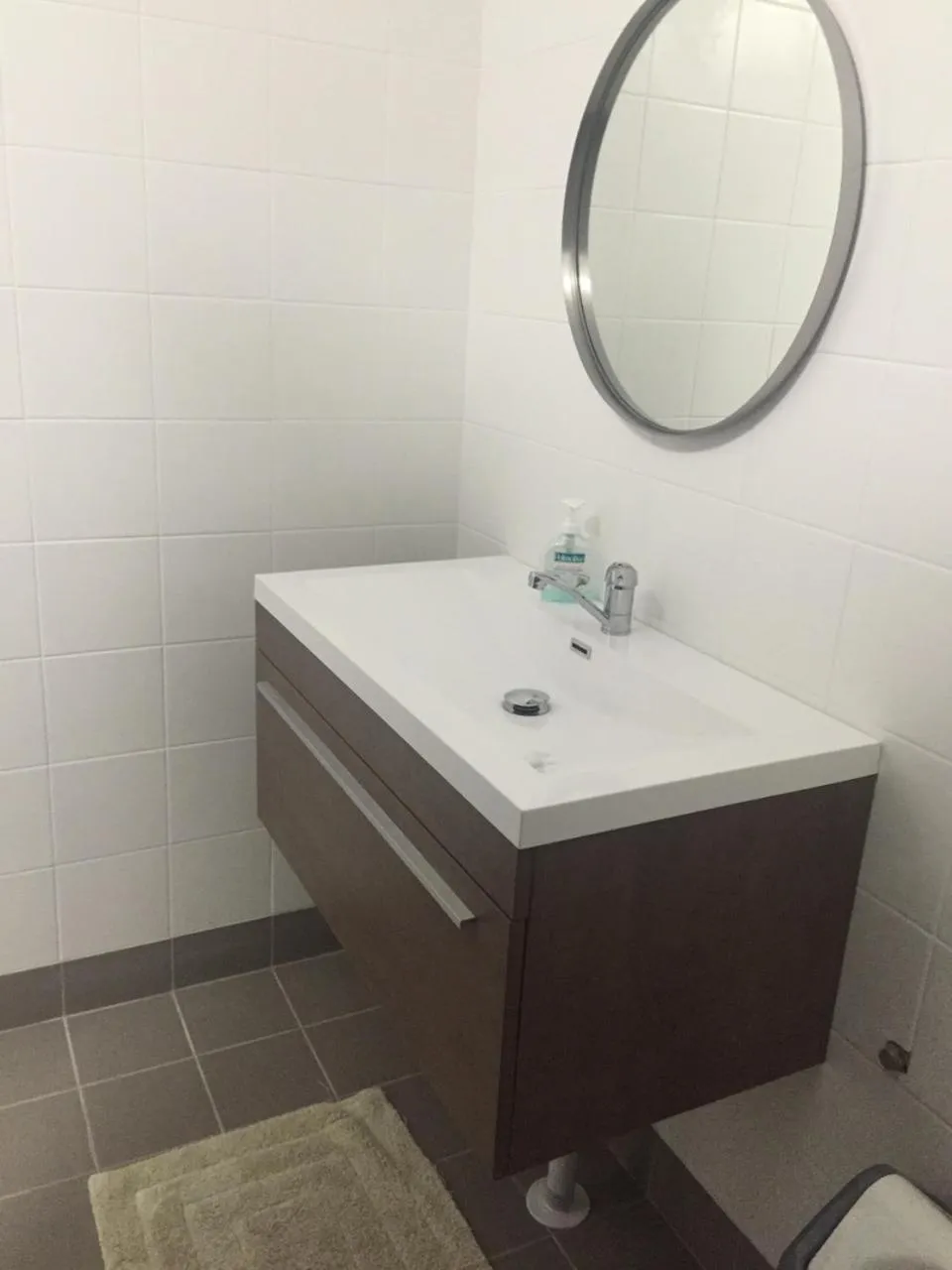 Bathroom in Cambridge Lodge