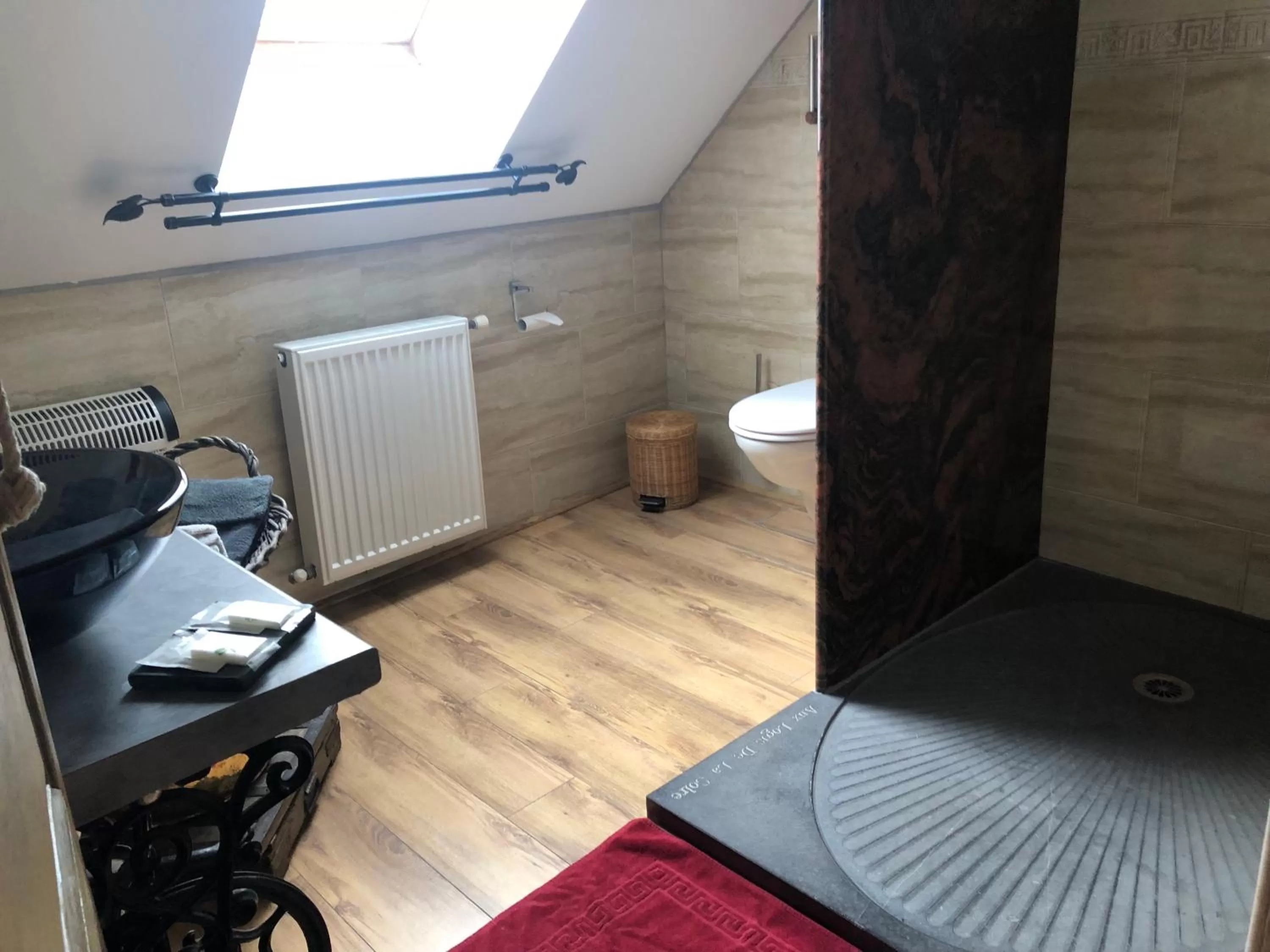 Shower in Aux Logis de la Solre