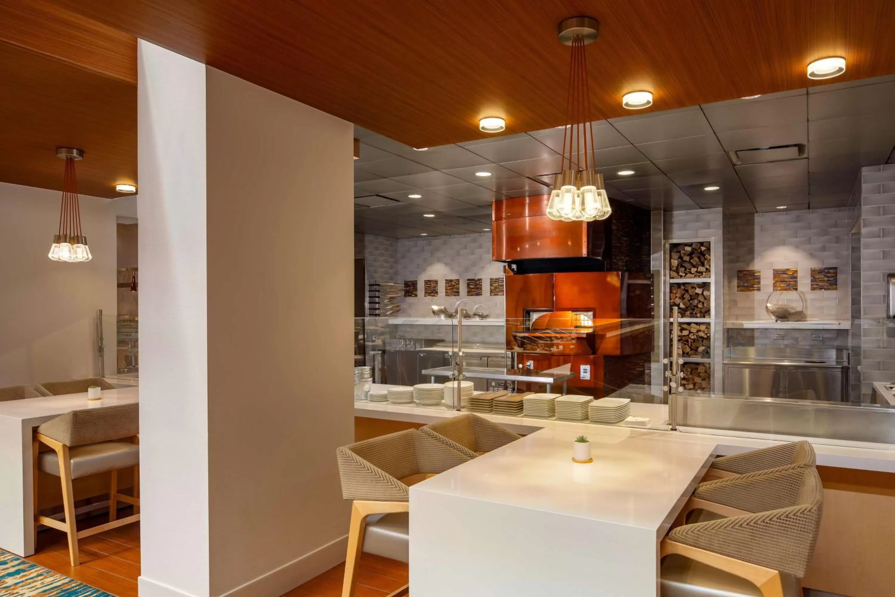 Restaurant/places to eat in DoubleTree by Hilton Pittsburgh - Cranberry