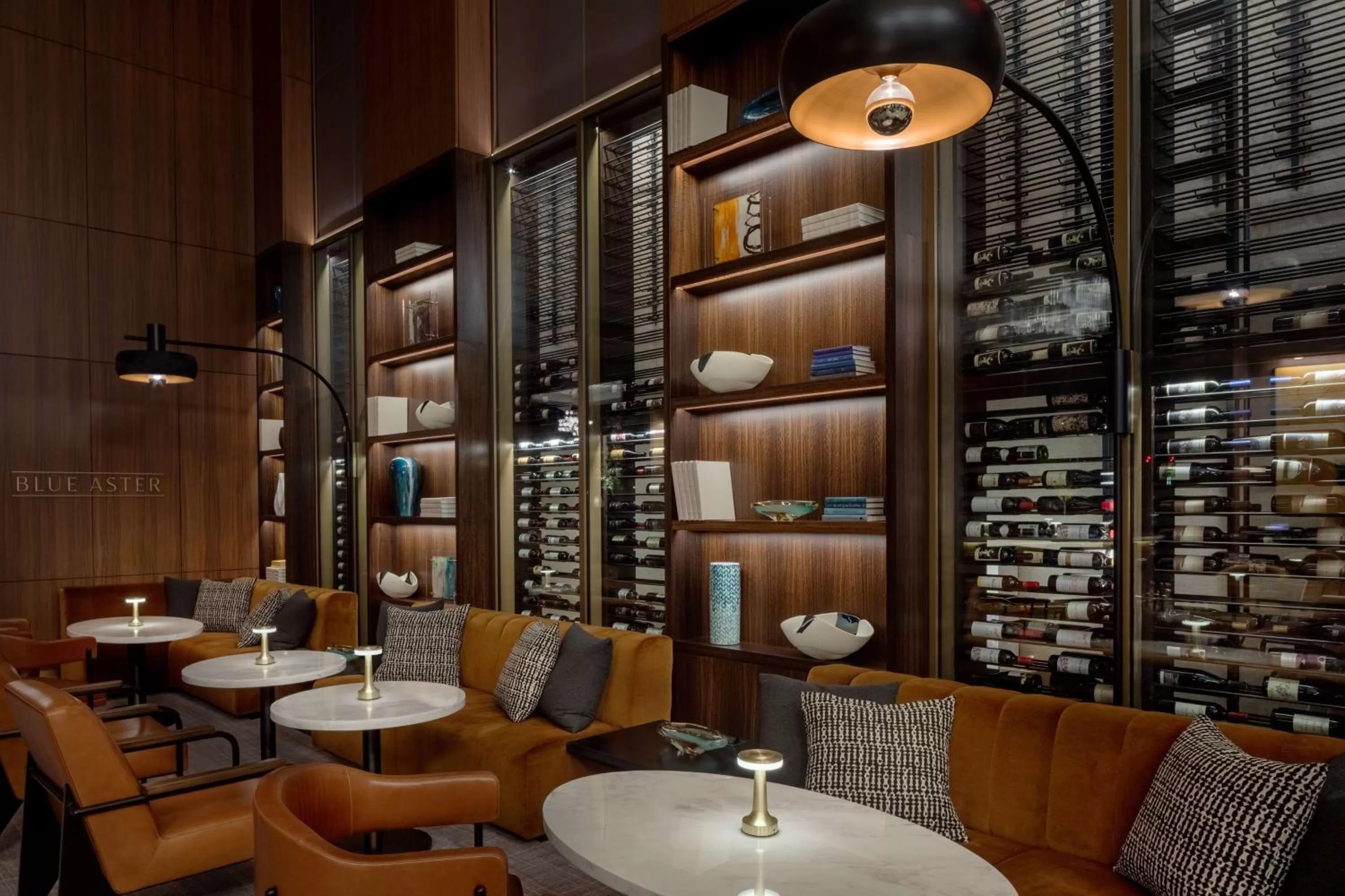 Lounge or bar in Conrad Nashville