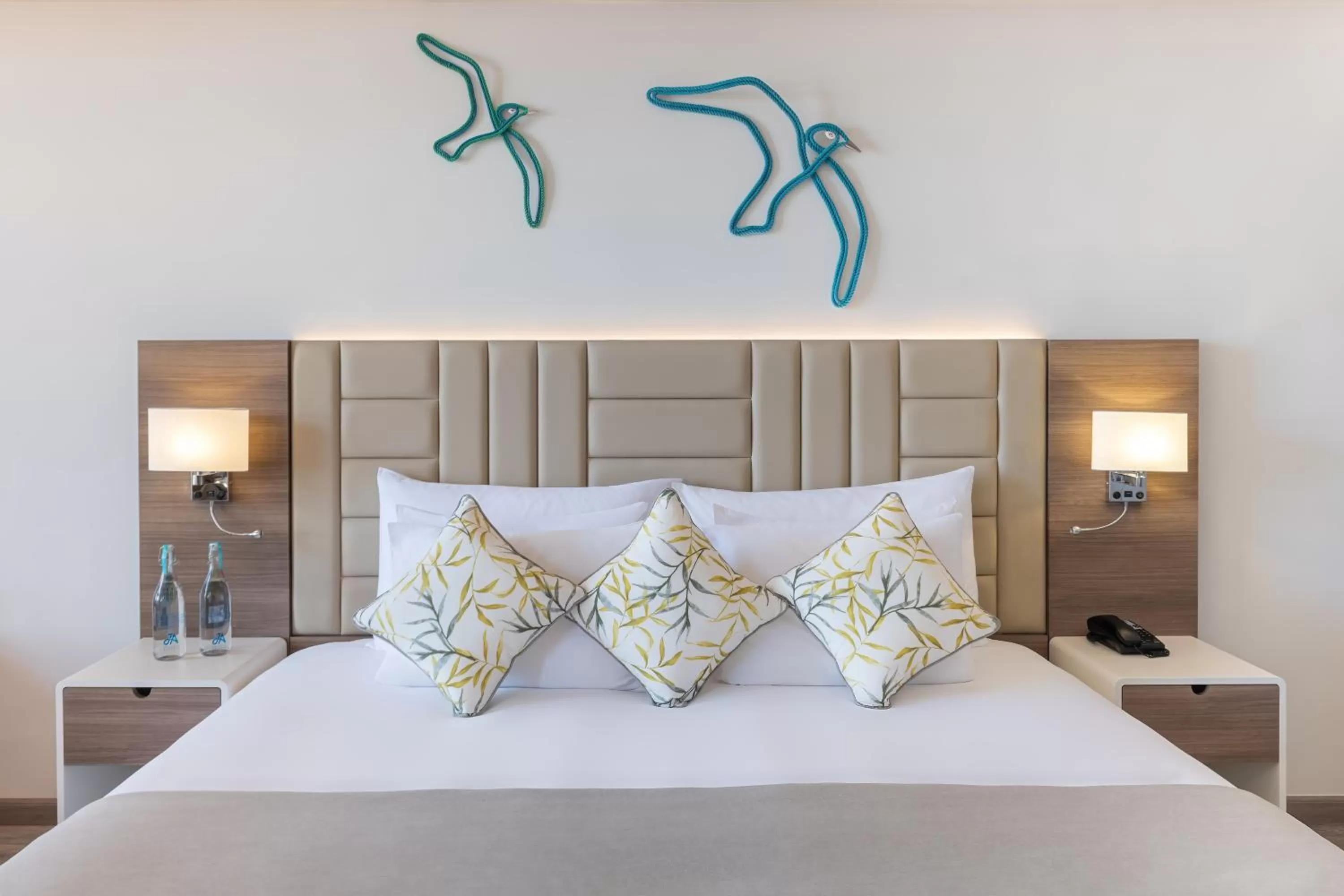 Bed in JA Palm Tree Court, Dubai