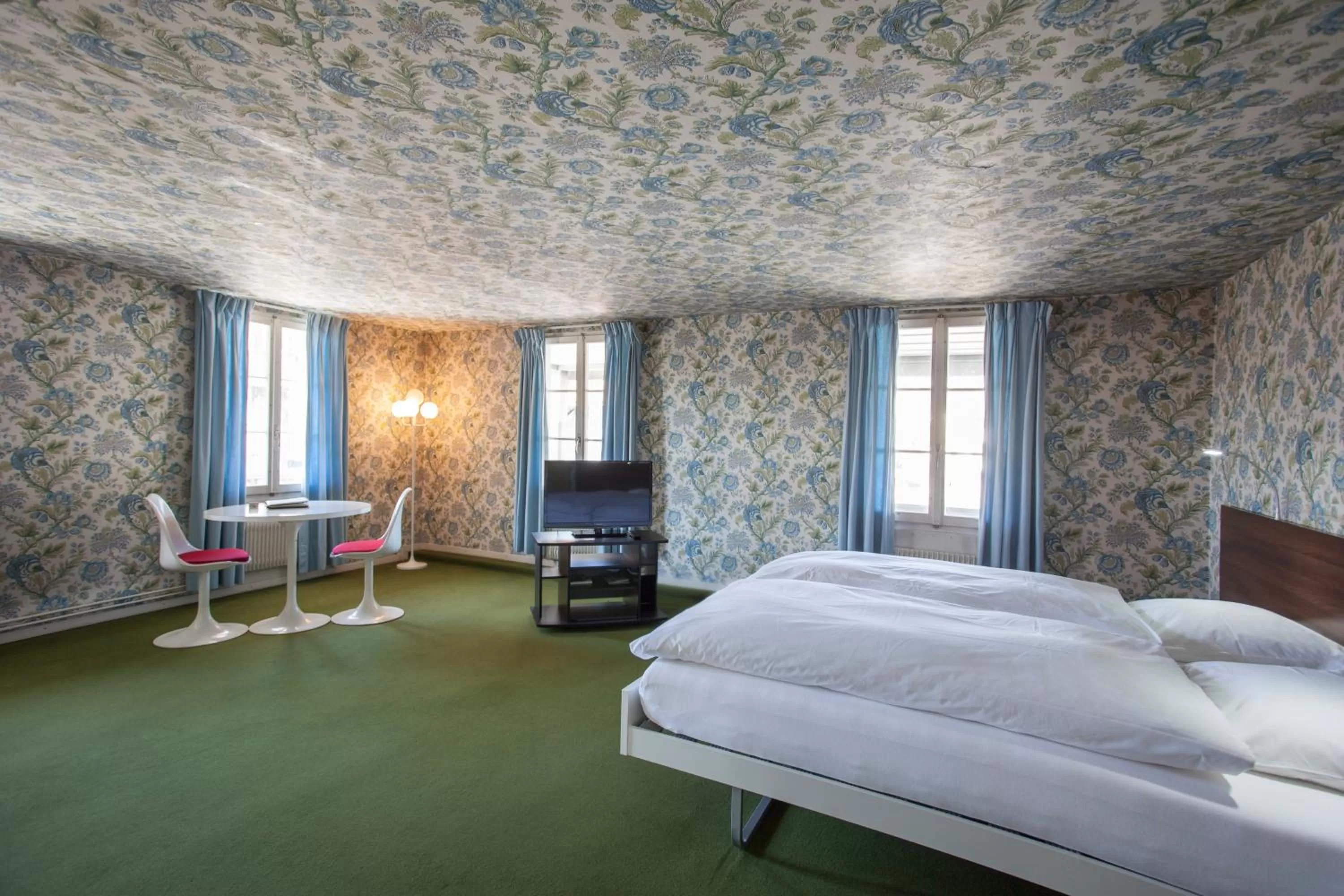 Photo of the whole room in Hotel Gasthof Kreuz