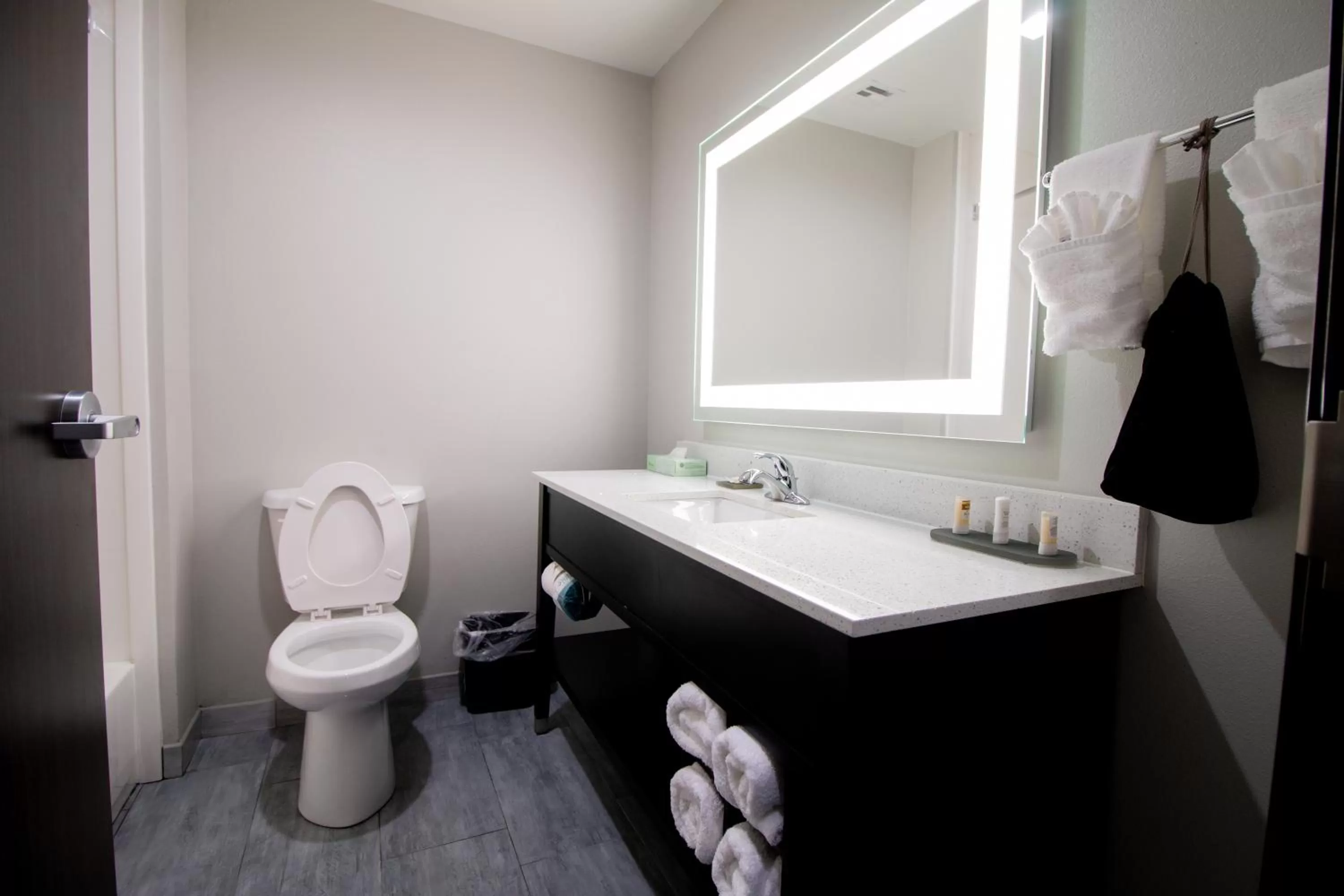 Bathroom in HOTEL PRYOR