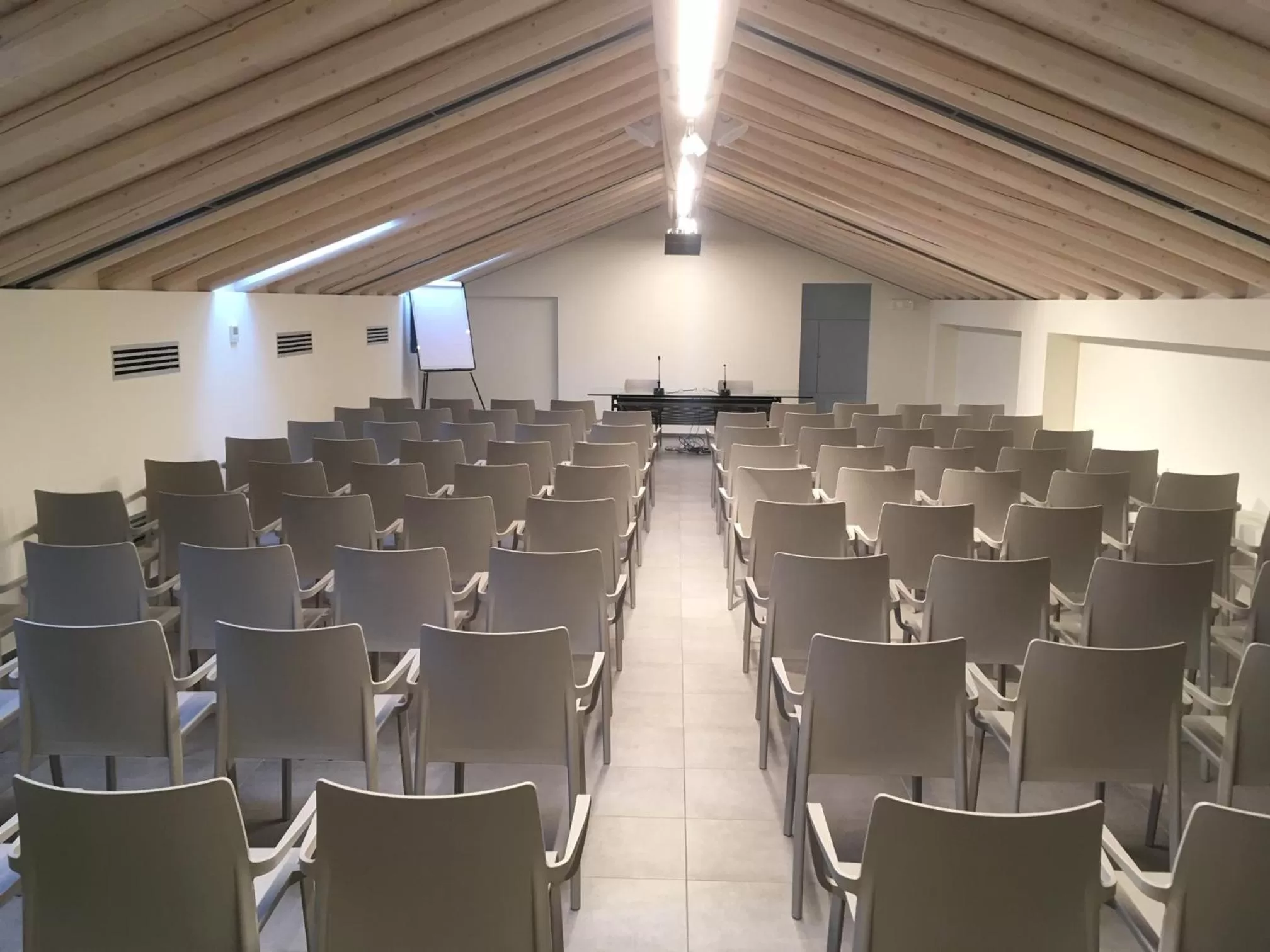 Meeting/conference room in La Ripa Boutique Hotel