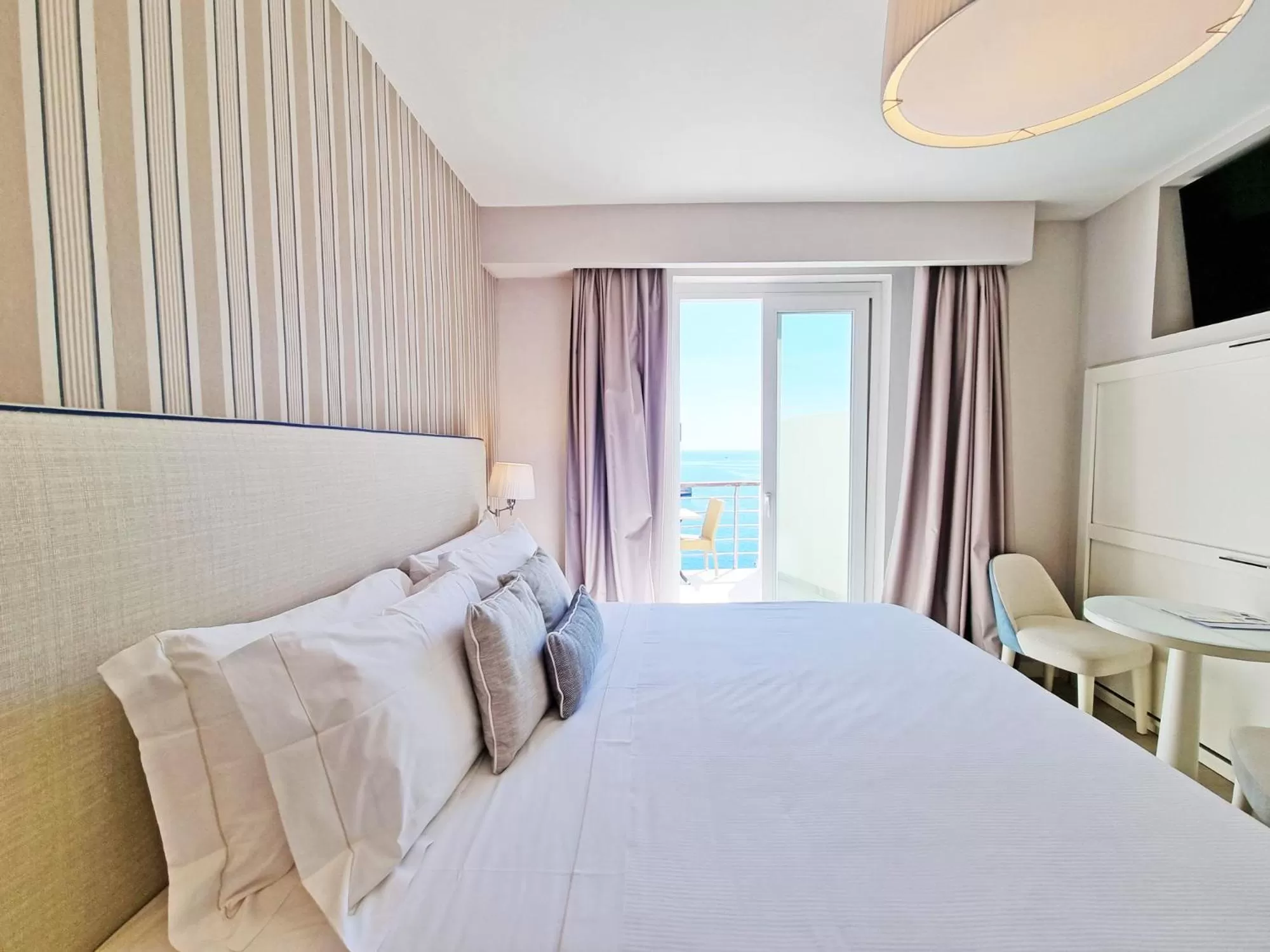 Photo of the whole room, Bed in Hotel Plaza