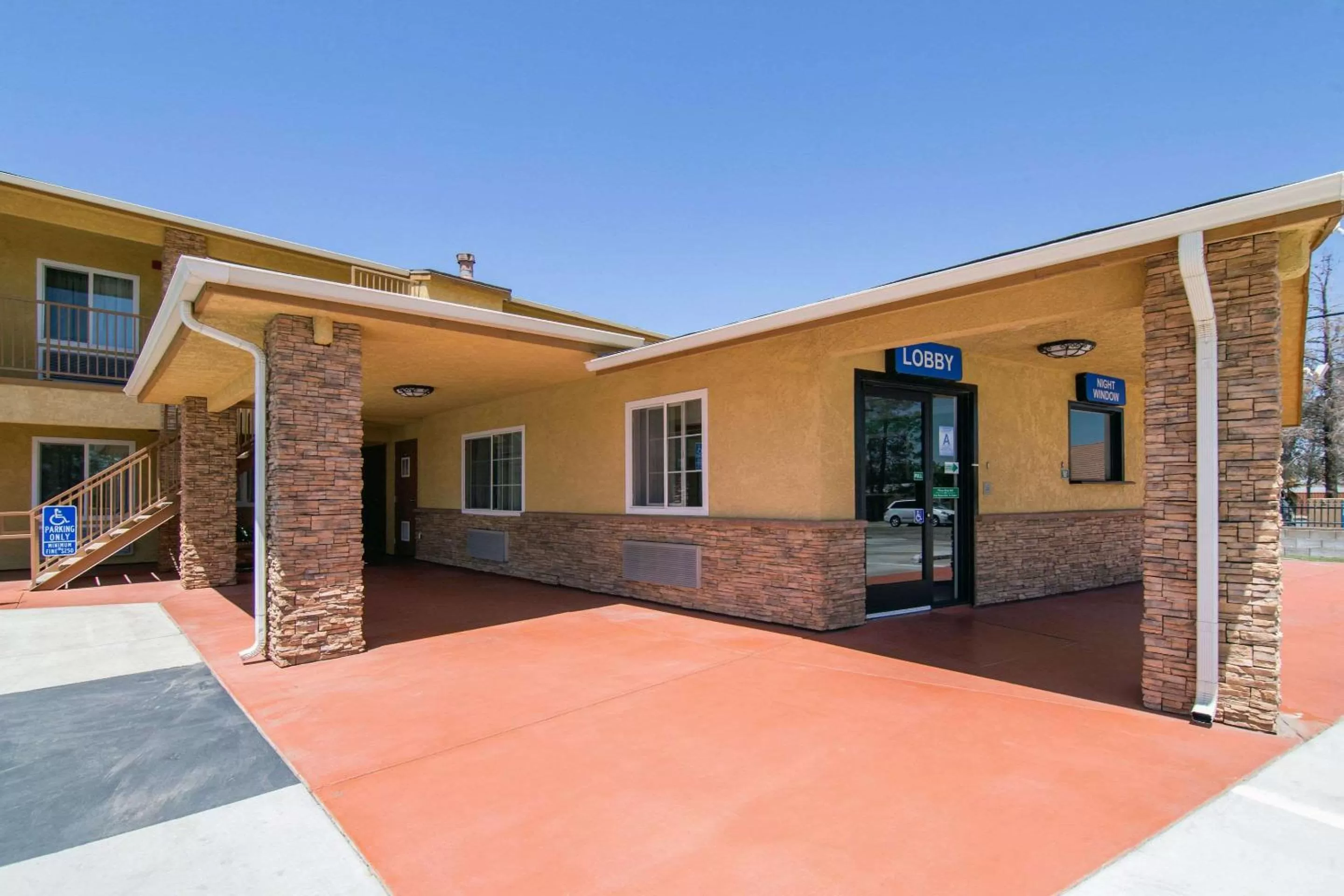Property building in Rodeway Inn Adelanto US 395