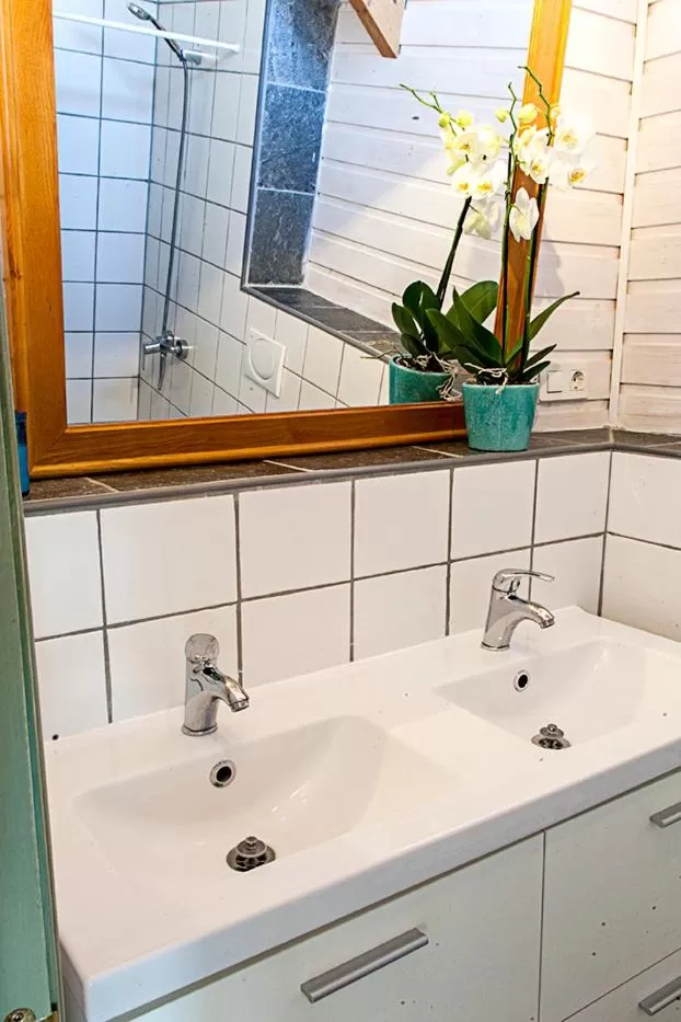 Bathroom in Sansofi Guesthouse