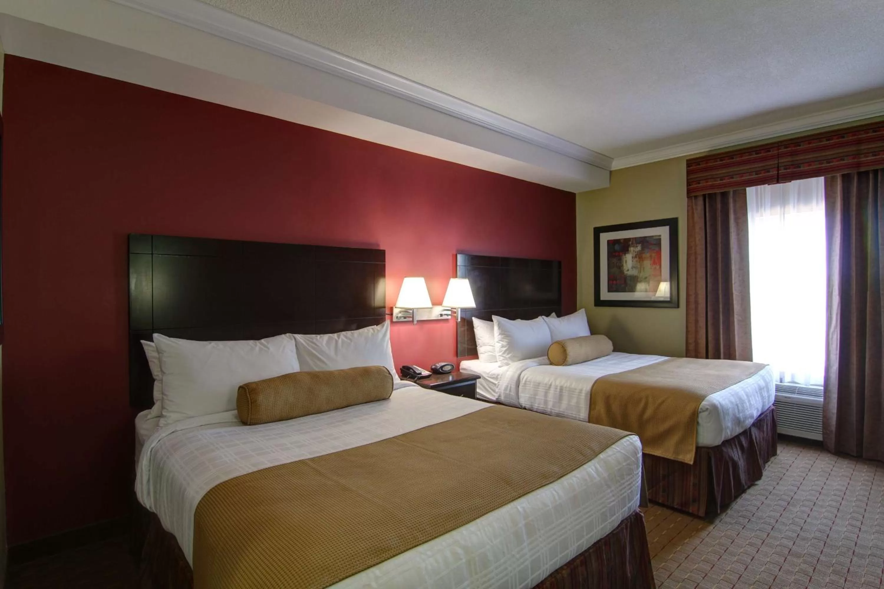 Photo of the whole room, Bed in Best Western Plus Bowmanville