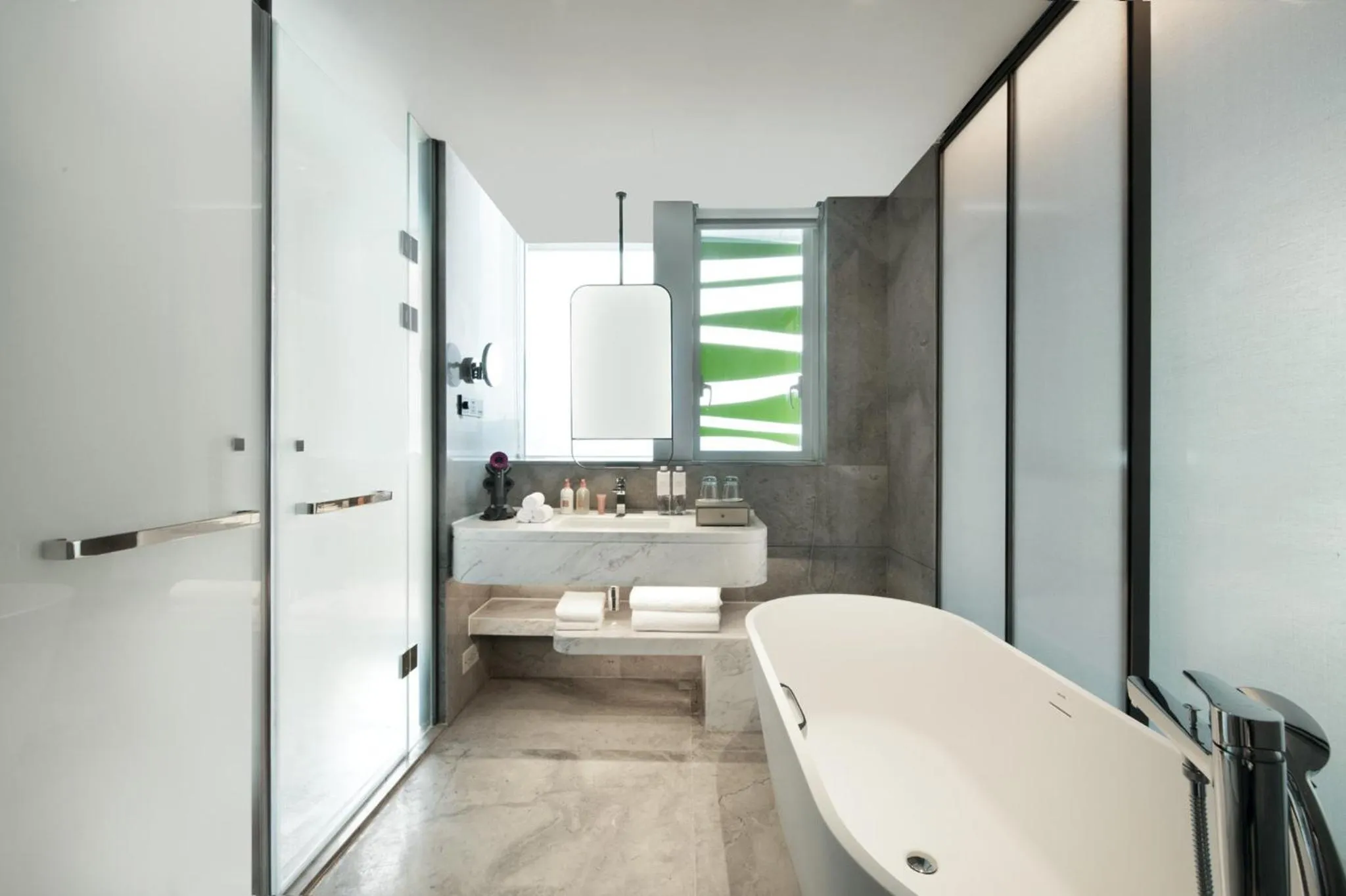 Photo of the whole room in Crowne Plaza Wuhan Optics Valley by IHG