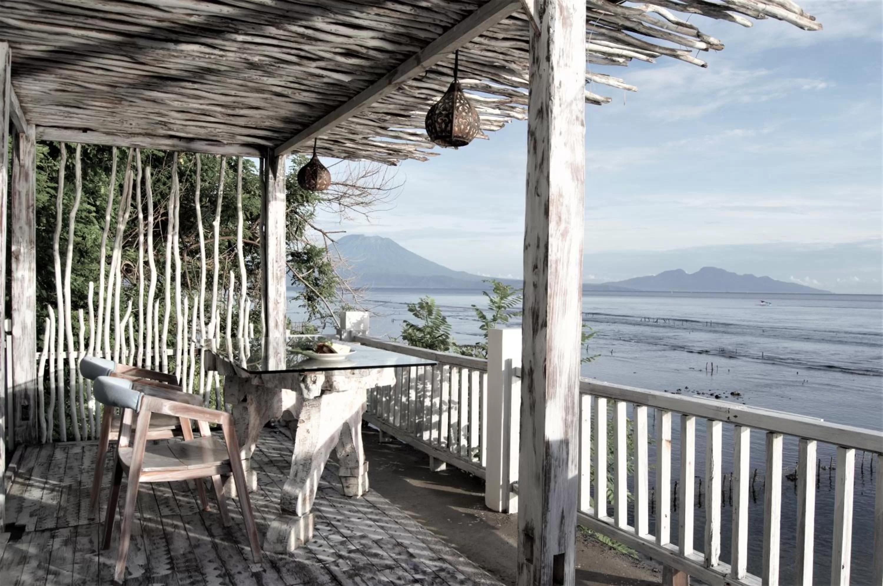 Restaurant/places to eat in SUITE OCEAN BLUE