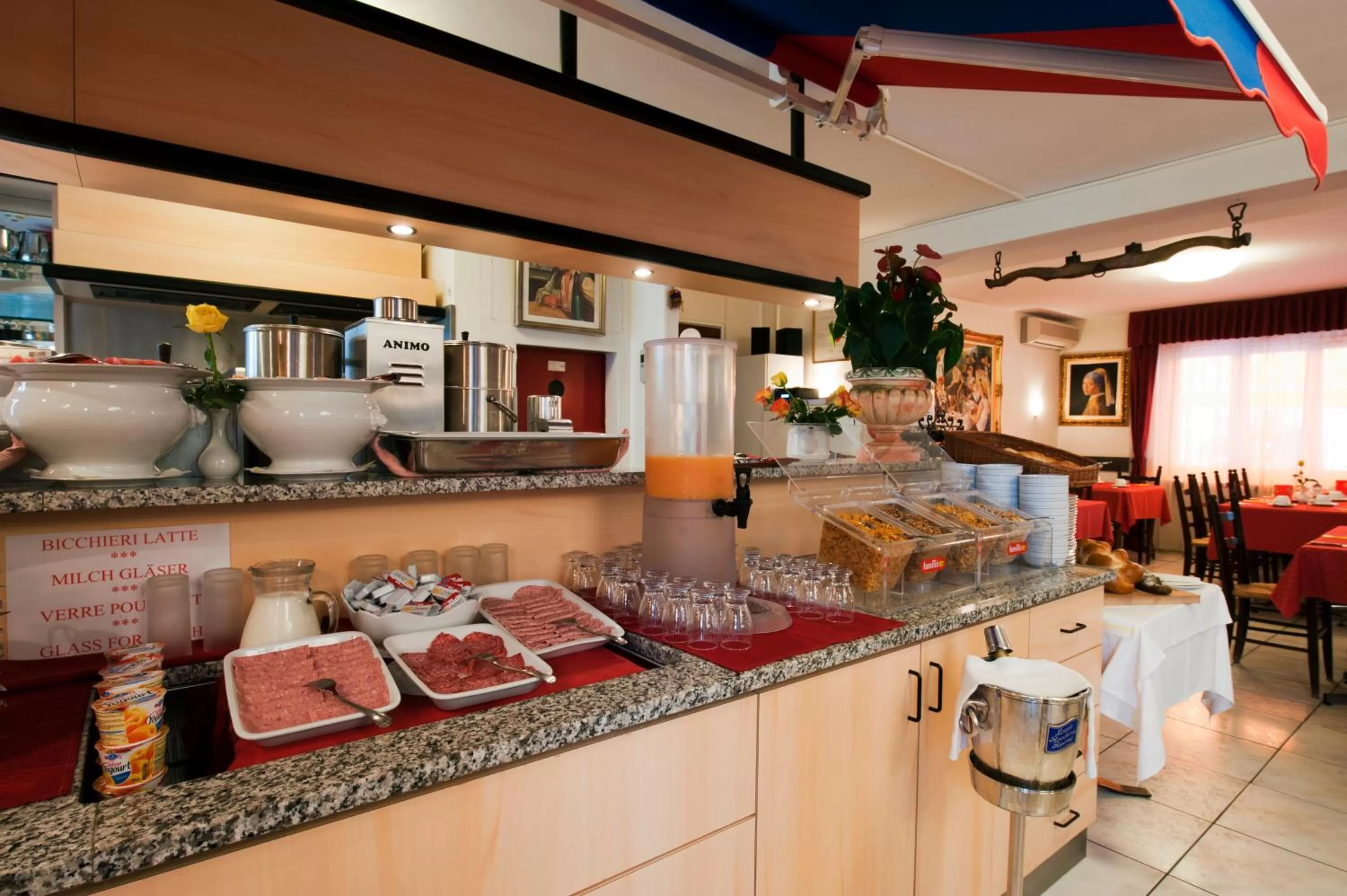 Restaurant/places to eat in Hotel Dischma - FREE BUS AND TRAIN TICKET