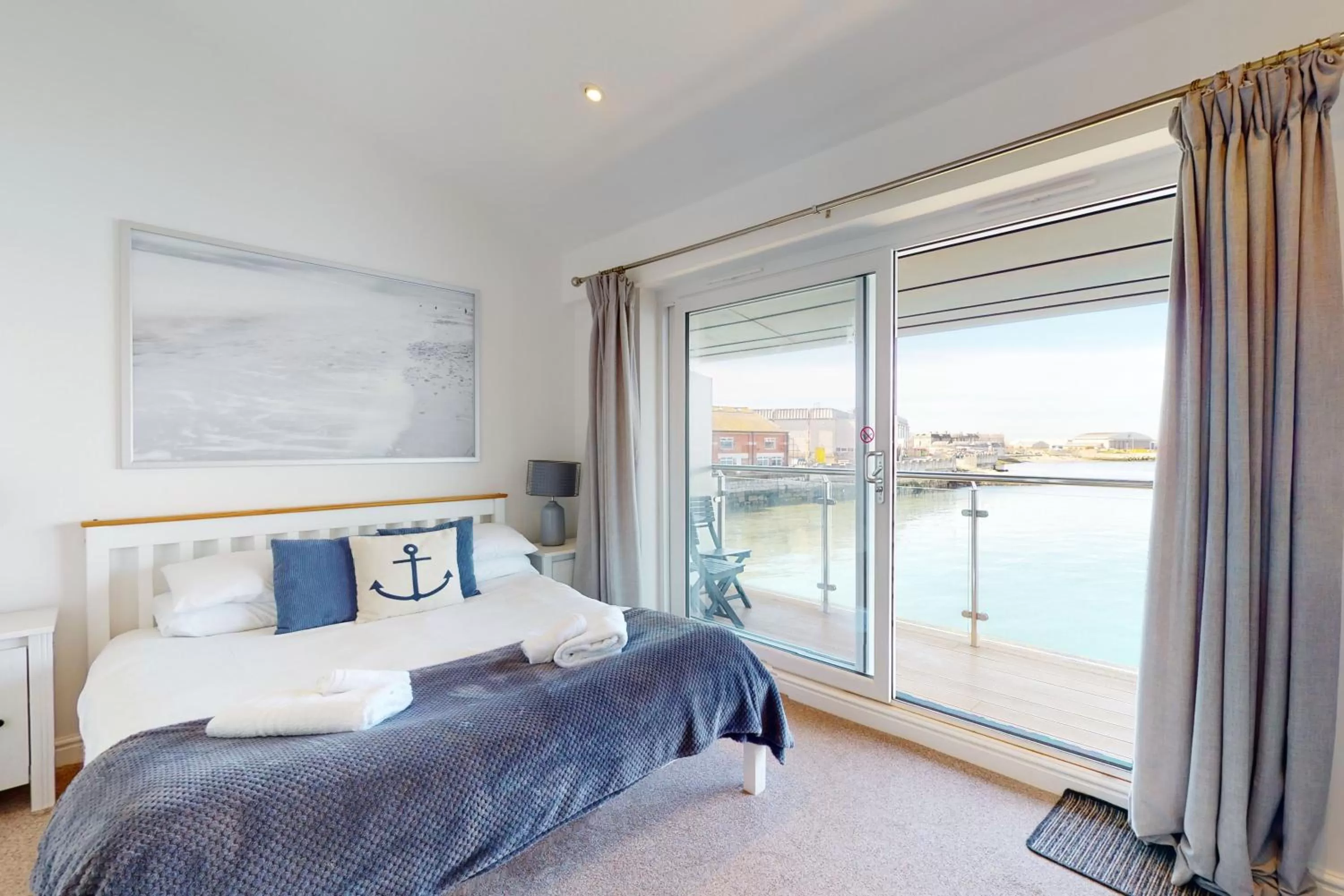 Bedroom, Bed in Crabbers' Wharf