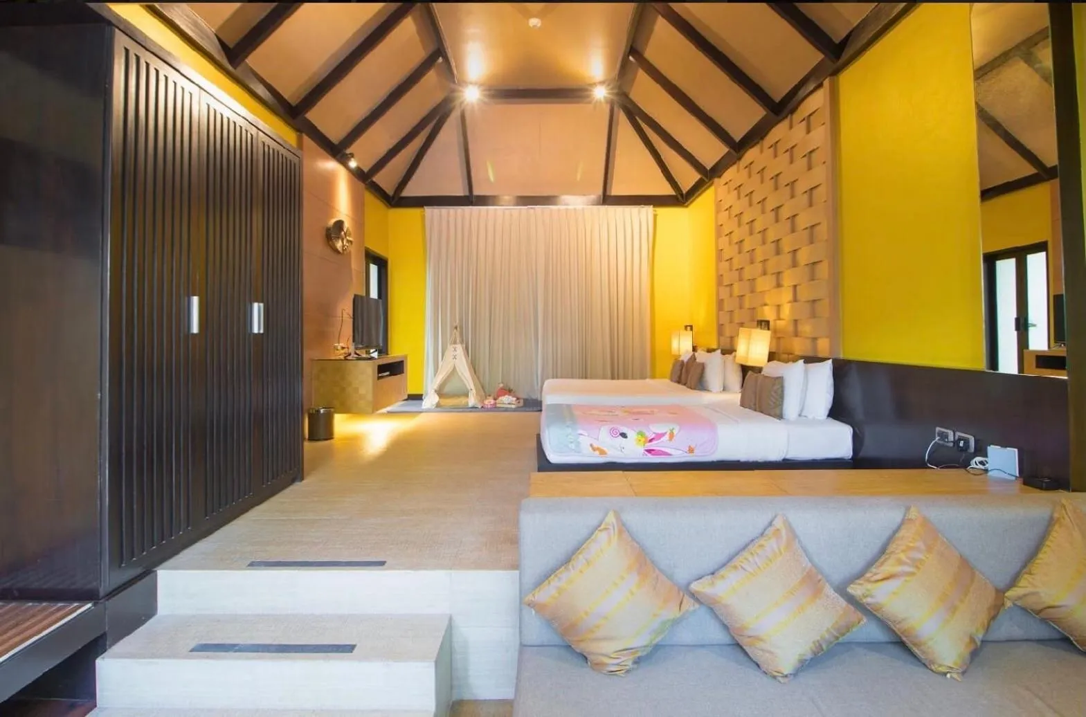 Pets in The Zign Hotel Premium Villa