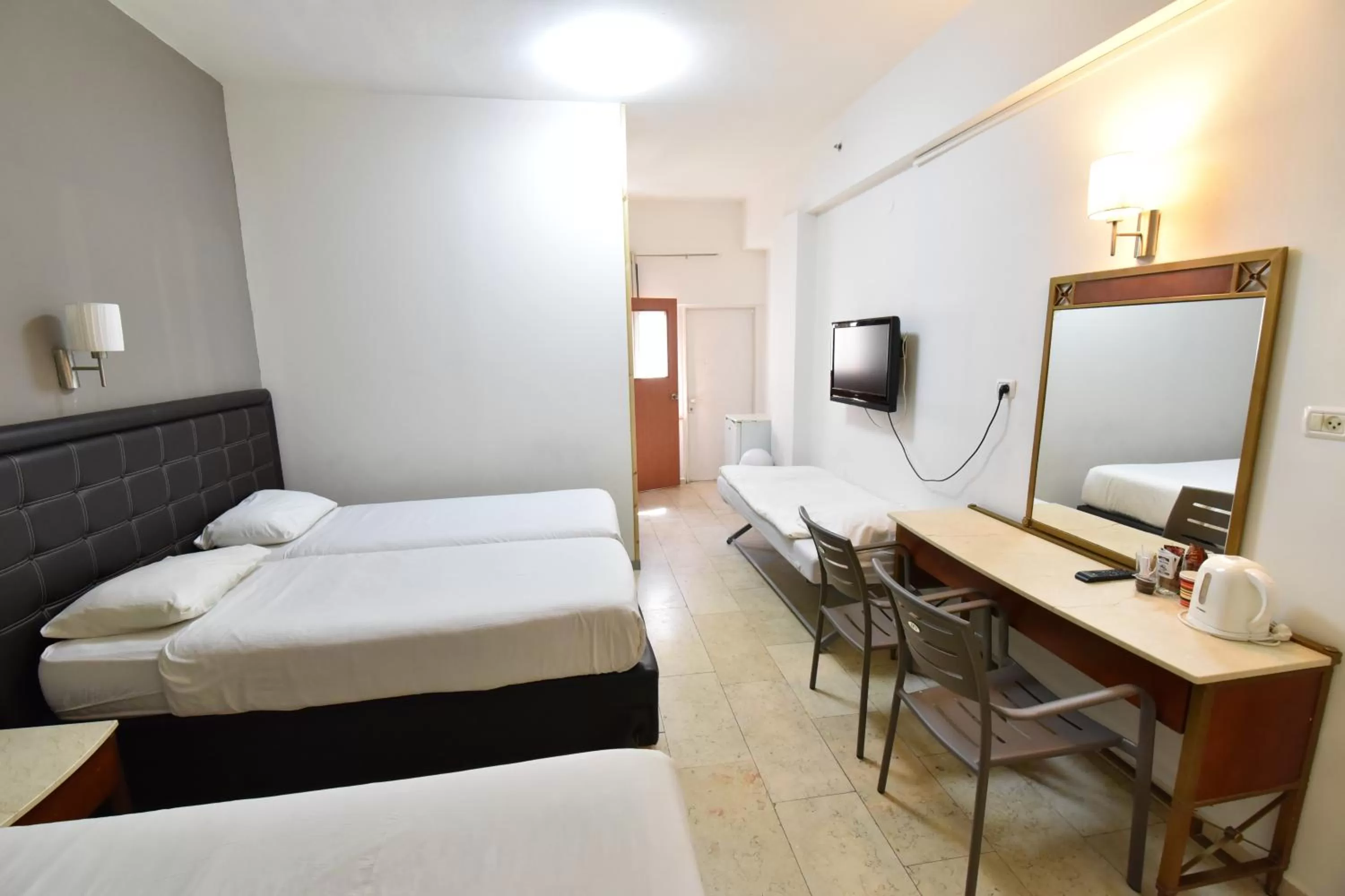 Photo of the whole room, Bed in Red Sea Hotel