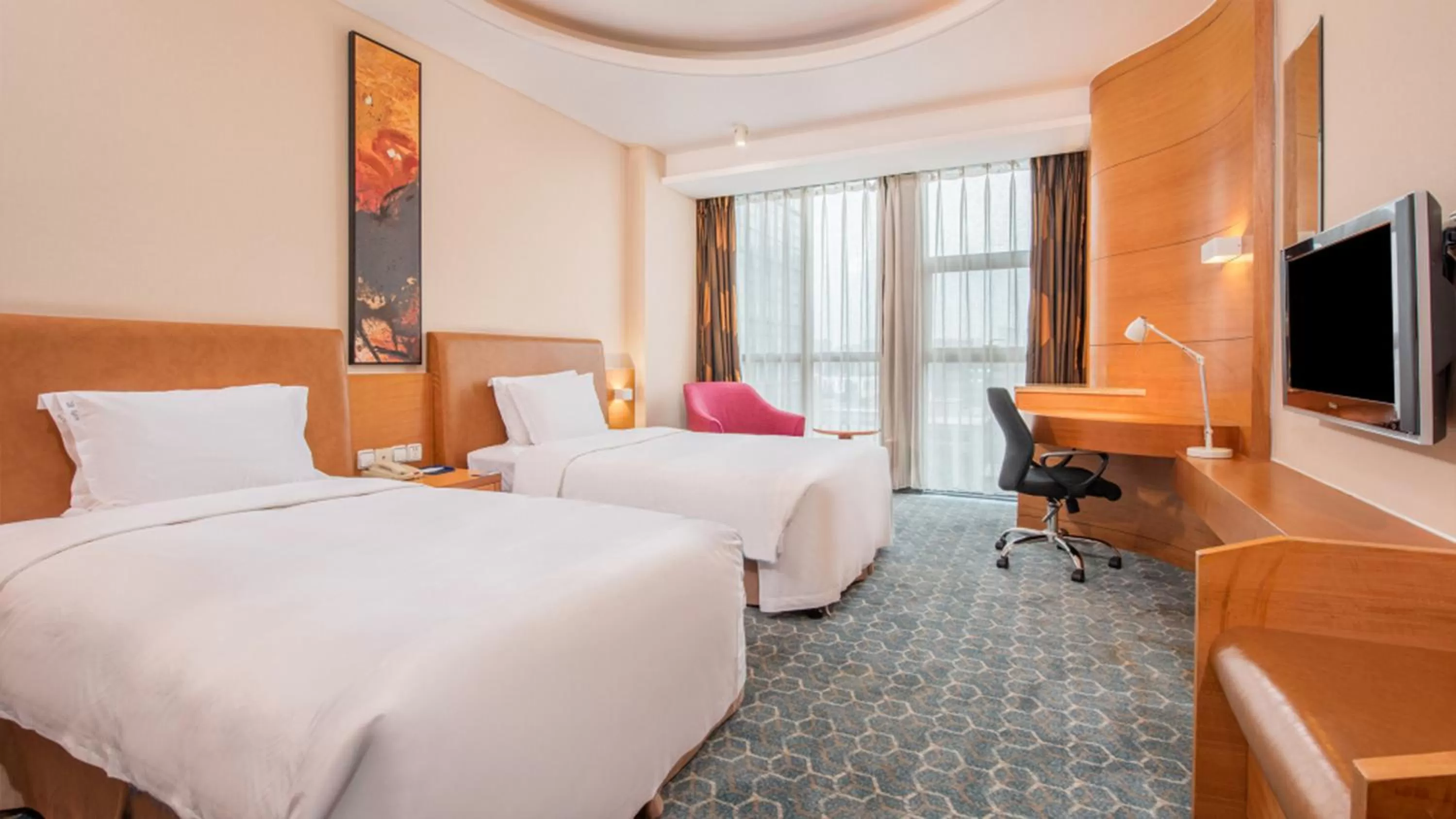 Photo of the whole room, Bed in Holiday Inn Express Beijing Huacai by IHG