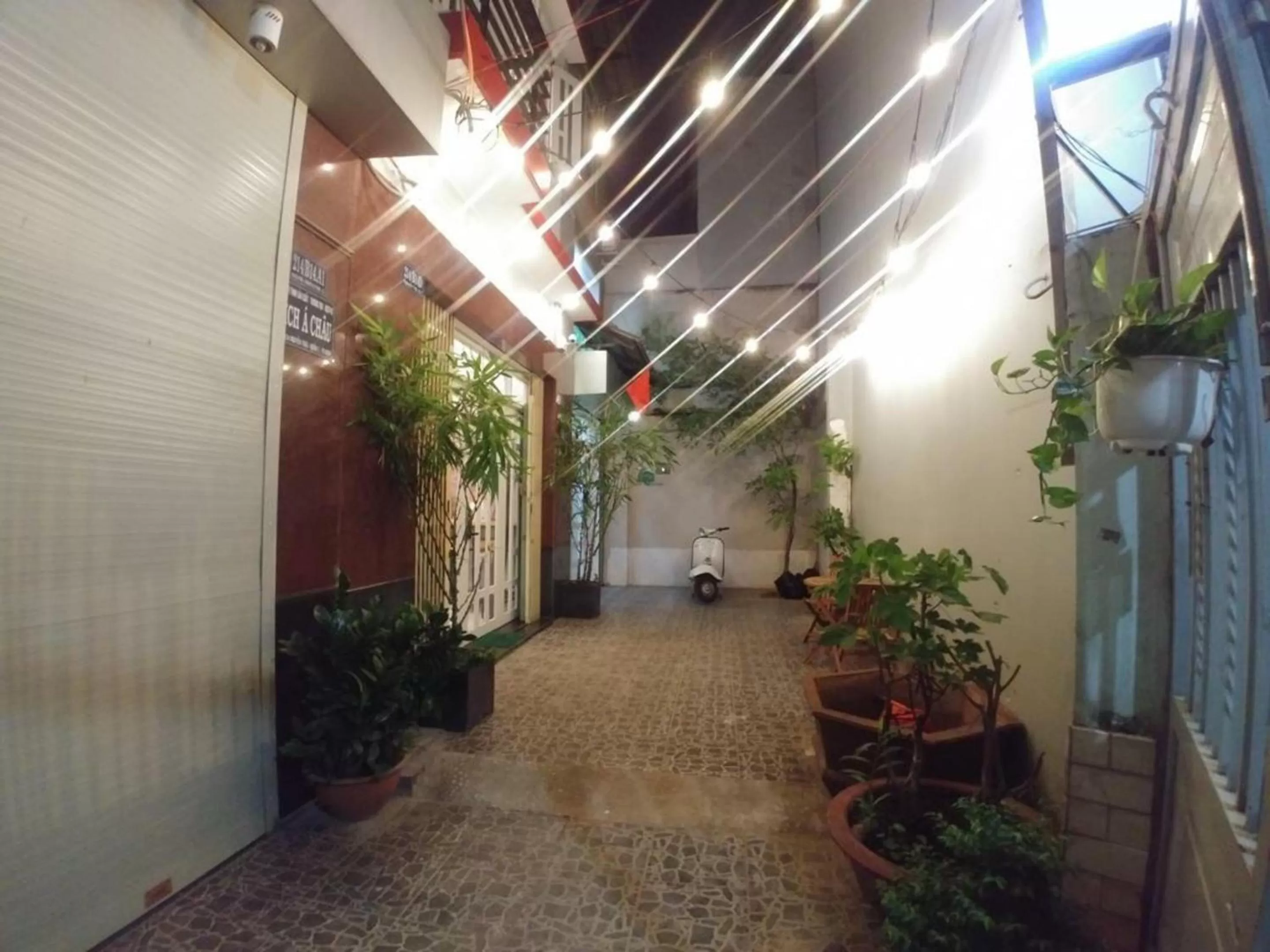 HOSTIE SAIGON [WANDERLUST Home]