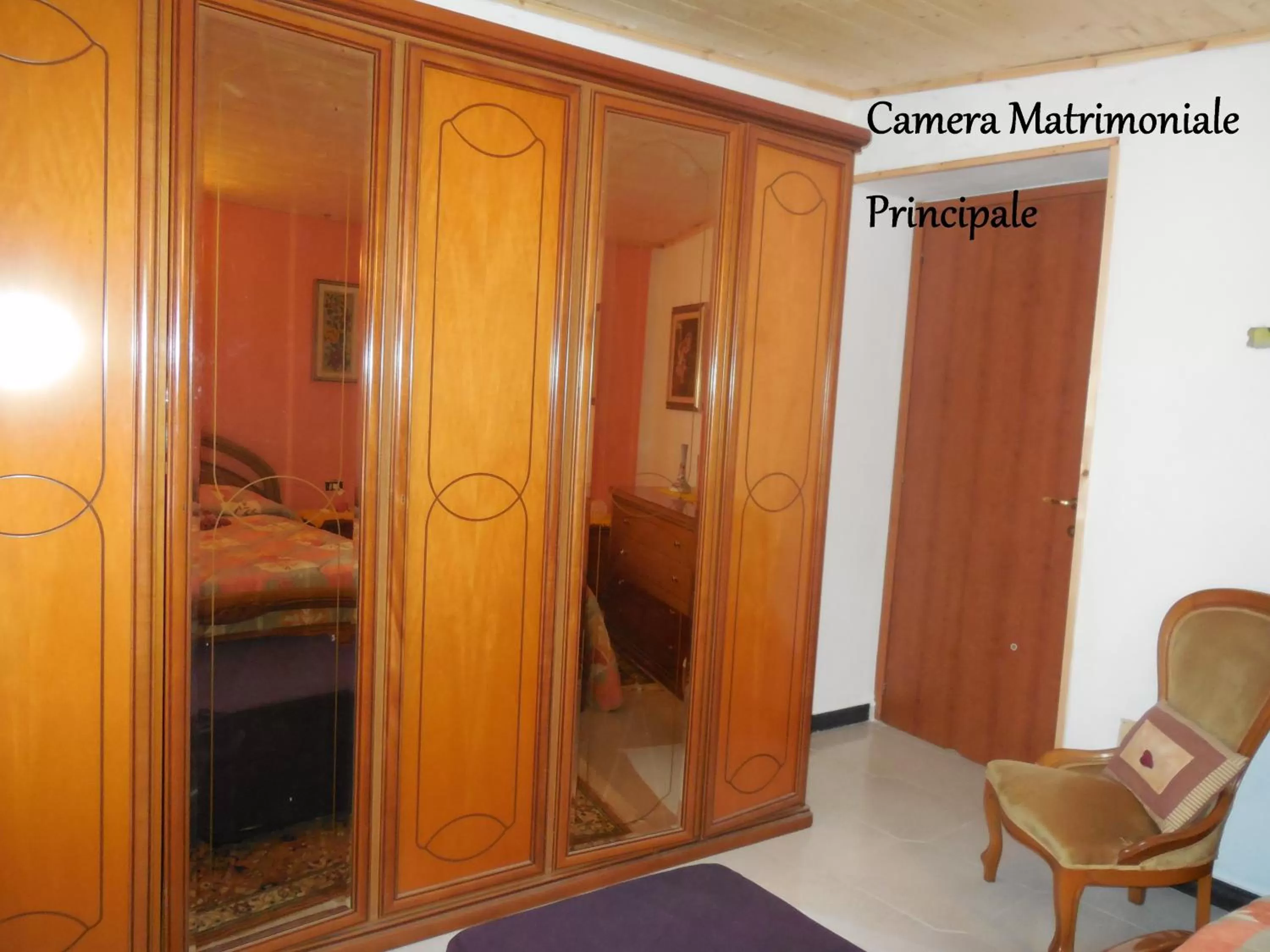 Photo of the whole room in Marika's Home