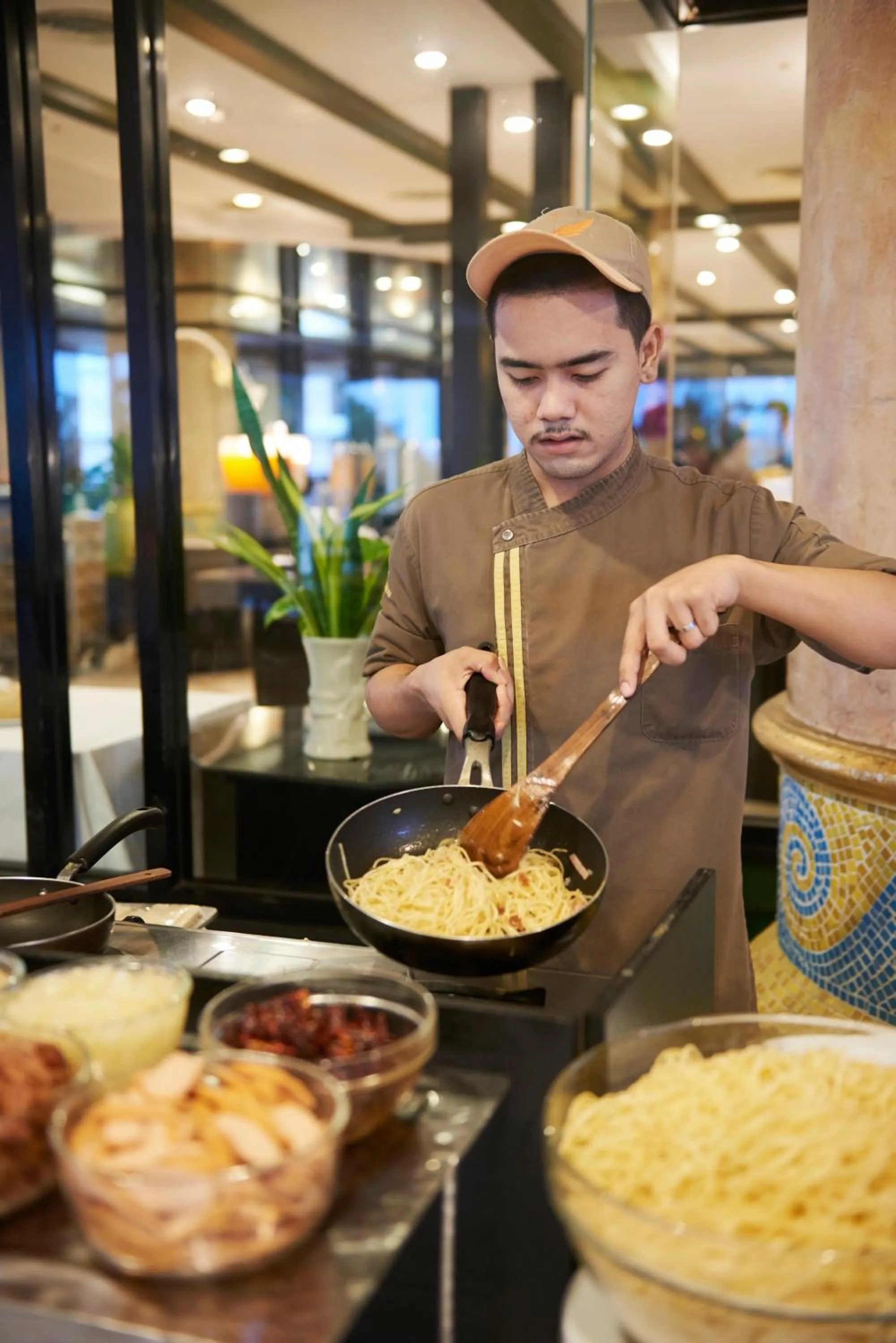 Food in Long Beach Garden Hotel & Pavilions