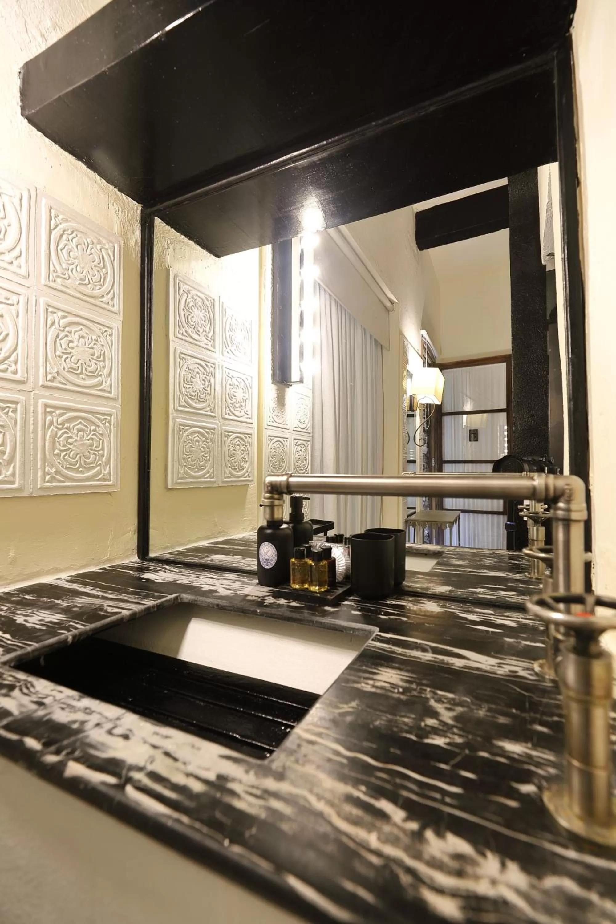 Bathroom in Hotel Casa Lola Deluxe Gallery