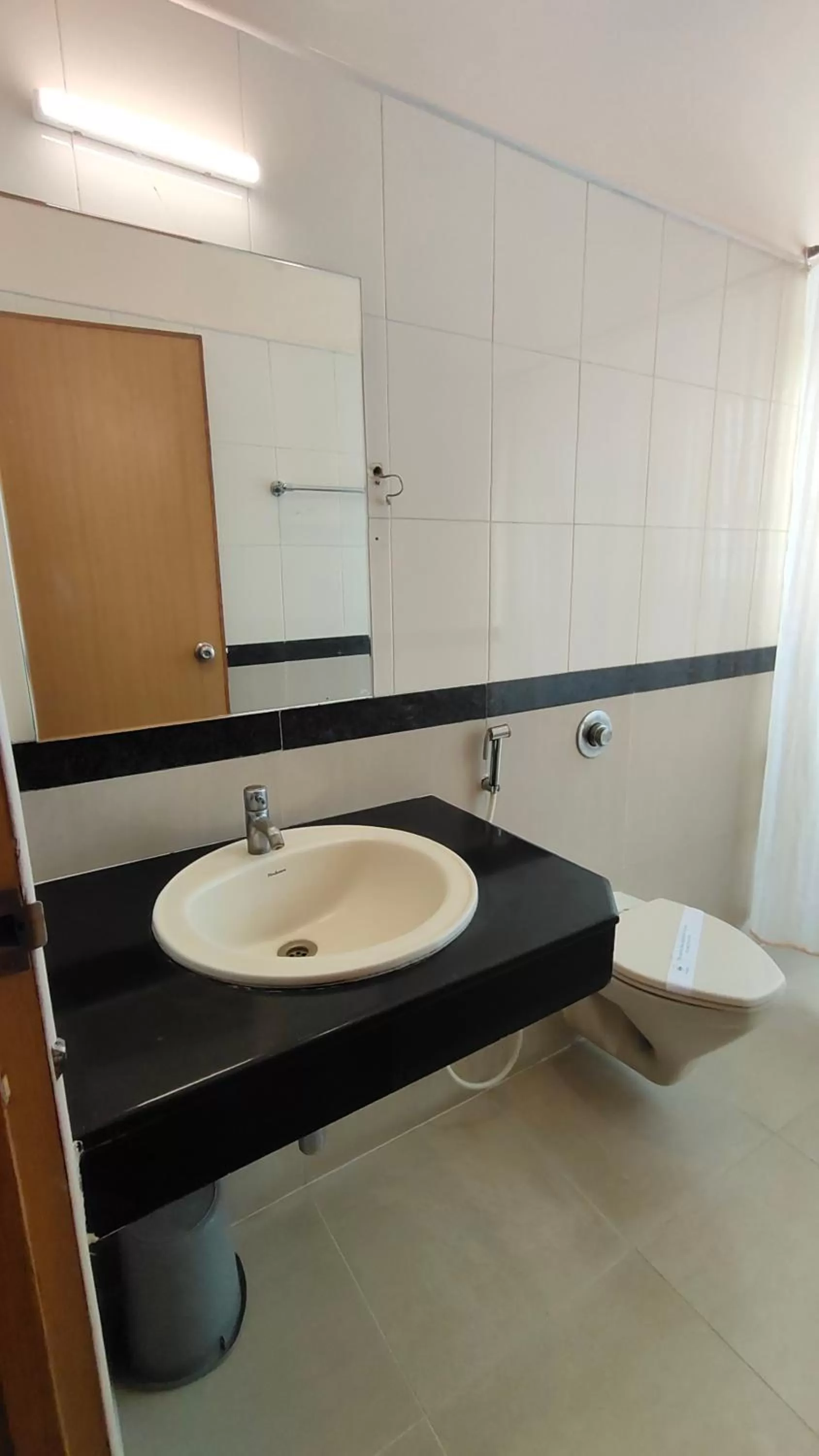 Bathroom in Hotel Aishwarywaa