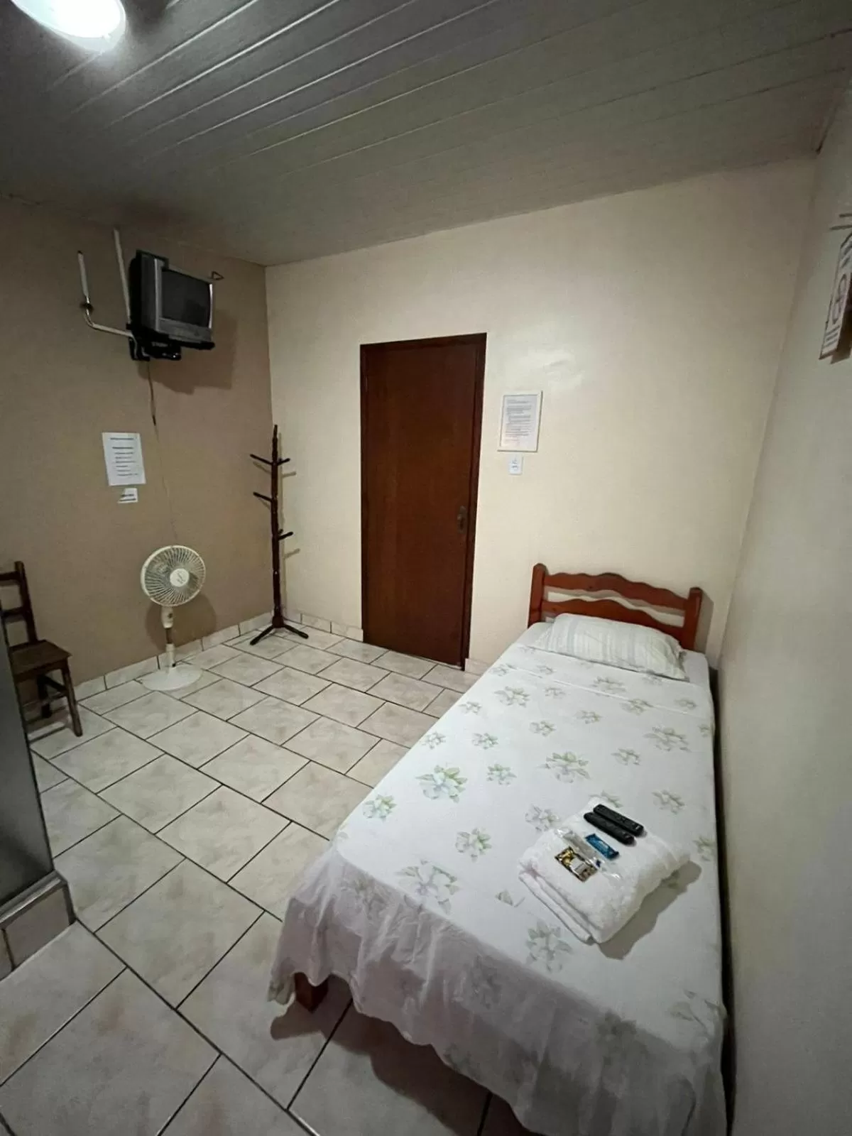 Bed in Hotel Vitória