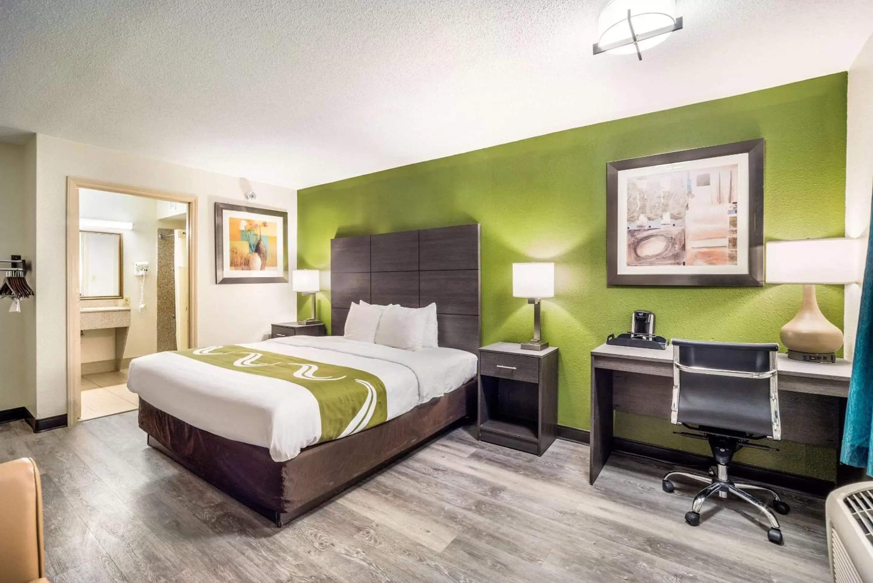 King Room with Roll-in-Shower - Accessible/Smoking in Quality Inn Columbia Airport King Room with Roll-in-Shower - Accessible/Smoking in Quality Inn Columbia Airport