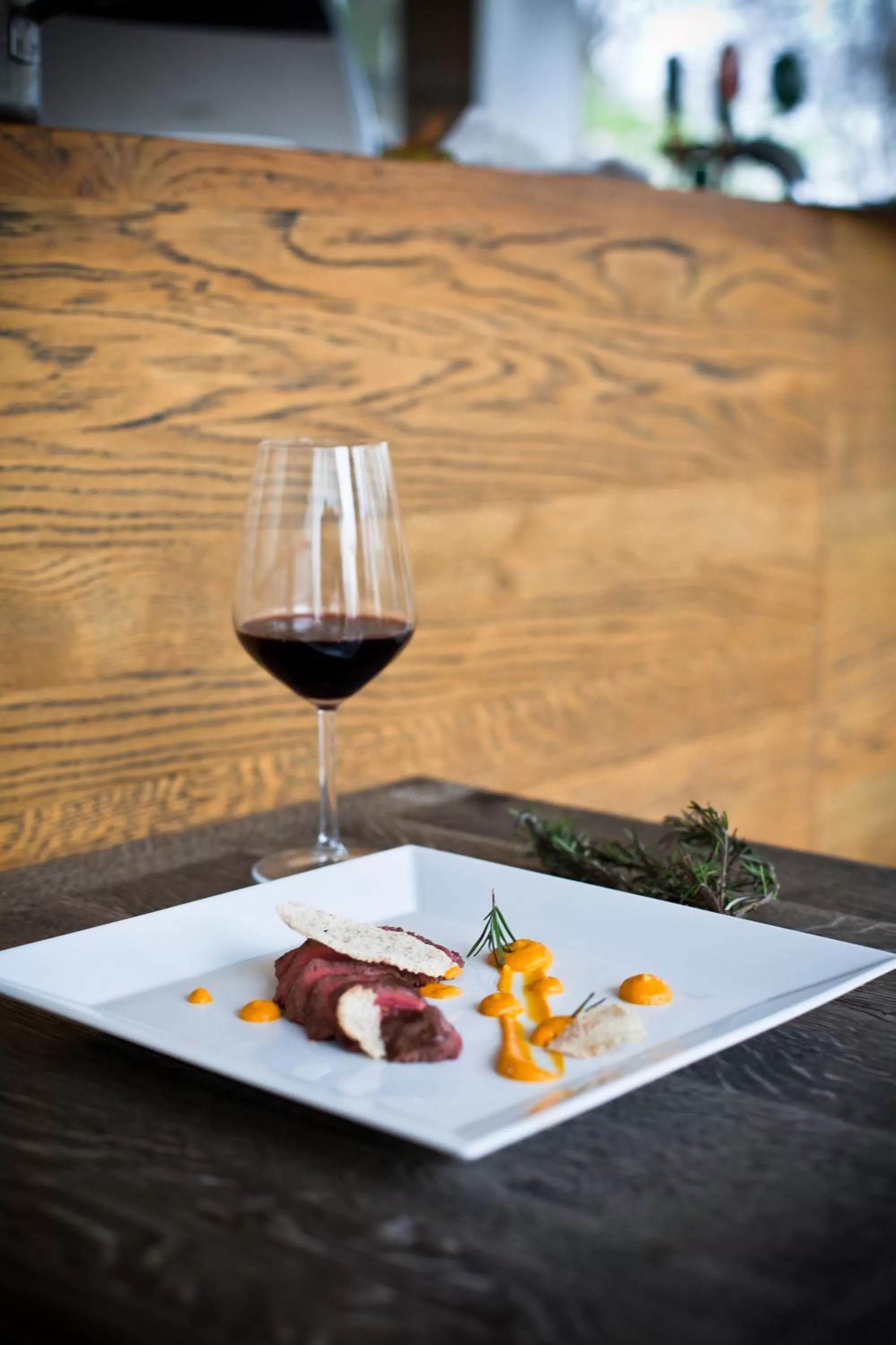 Restaurant/places to eat in B&B Dvor Tacen