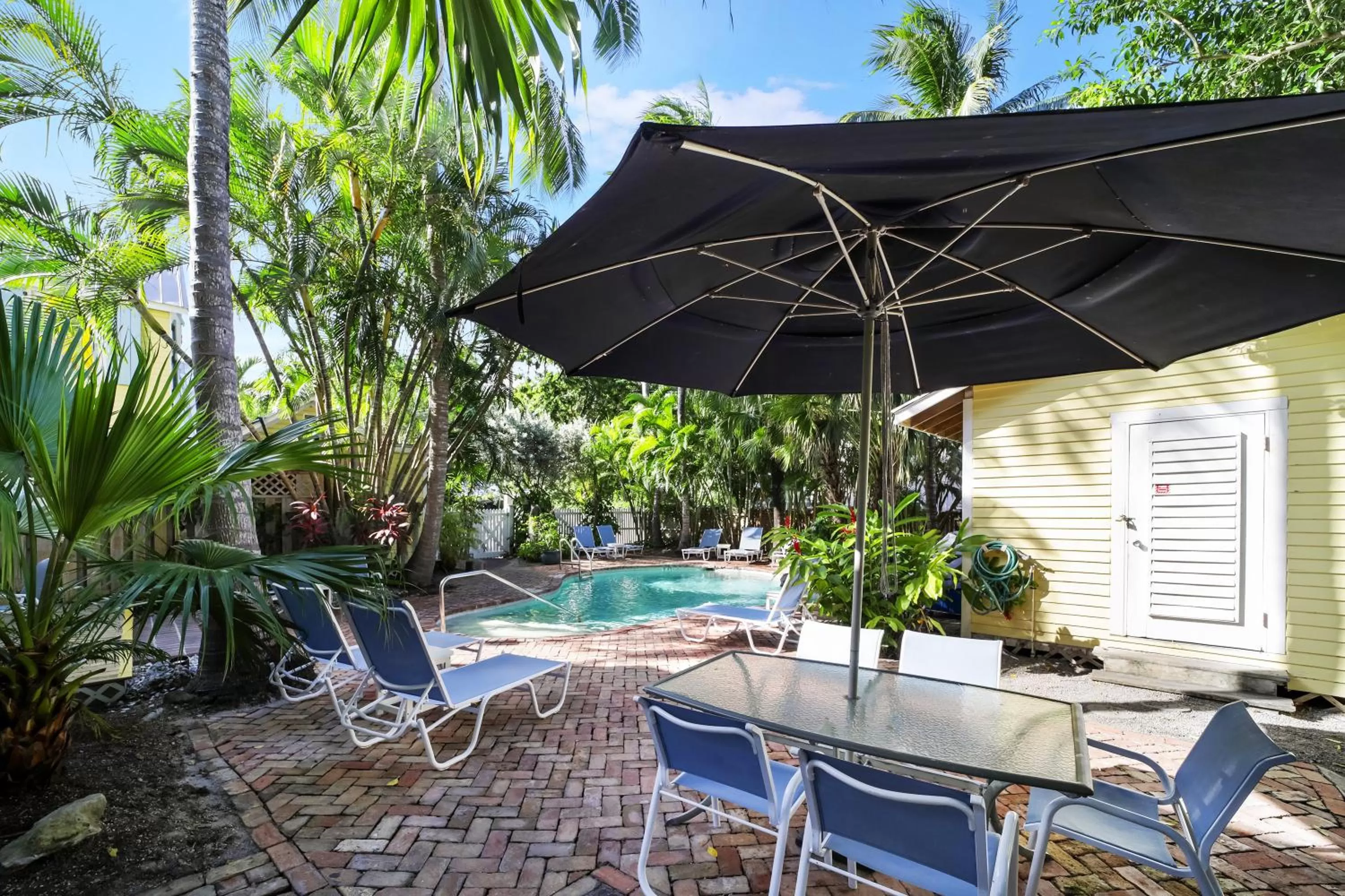 Patio, Swimming Pool in Tranquillity