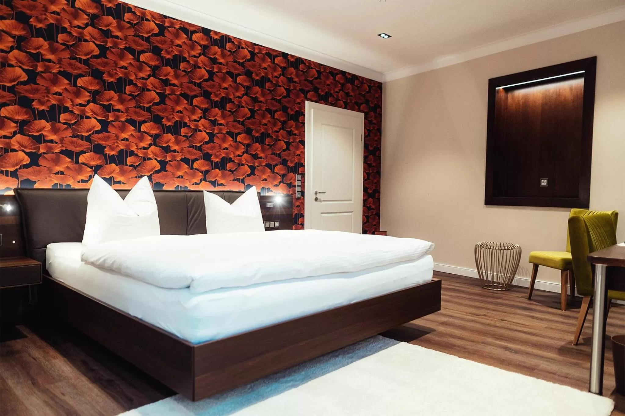 Bed in Hotel - Pension & Gaststätte "Alter König"