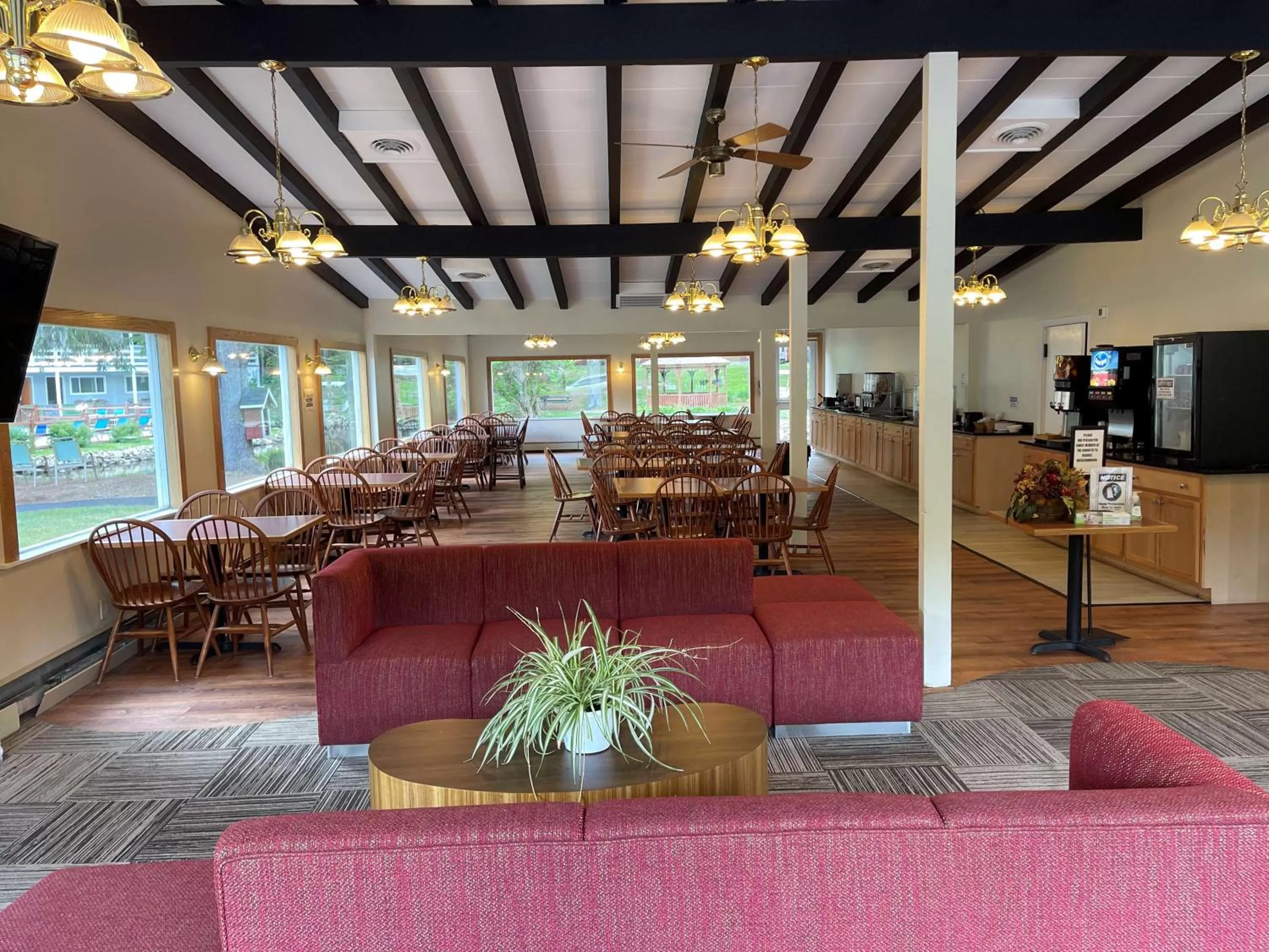 Breakfast in Woodwards White Mountain Resort, BW Signature Collection