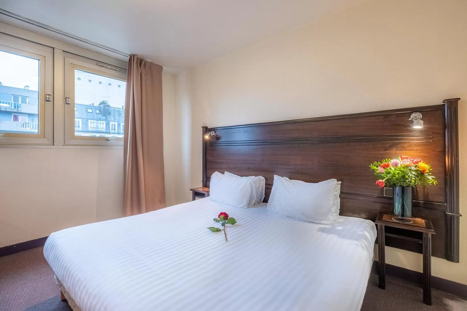 Deluxe Double Room in Les Artistes