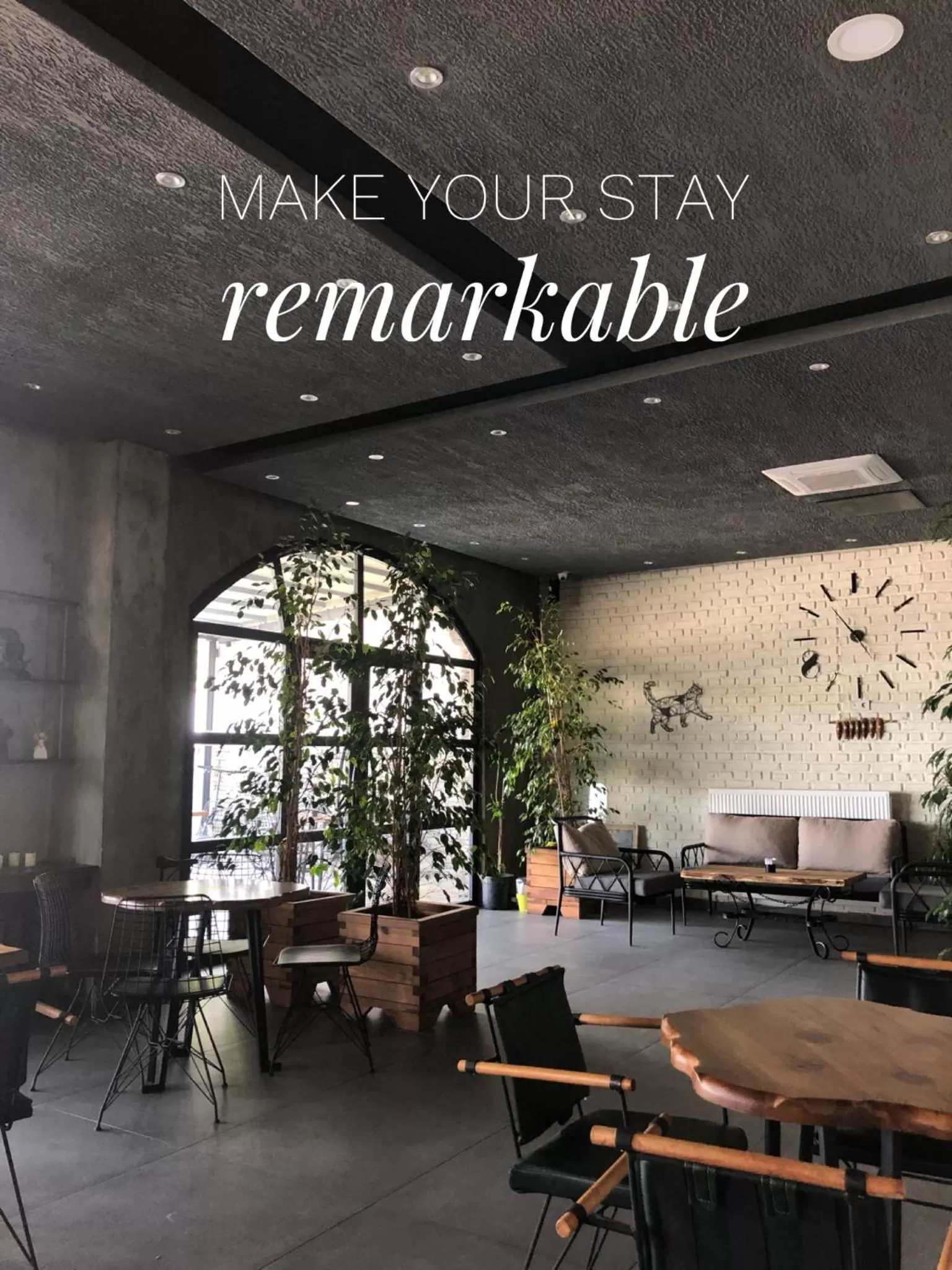 Lobby or reception in 8 Rooms Hotel