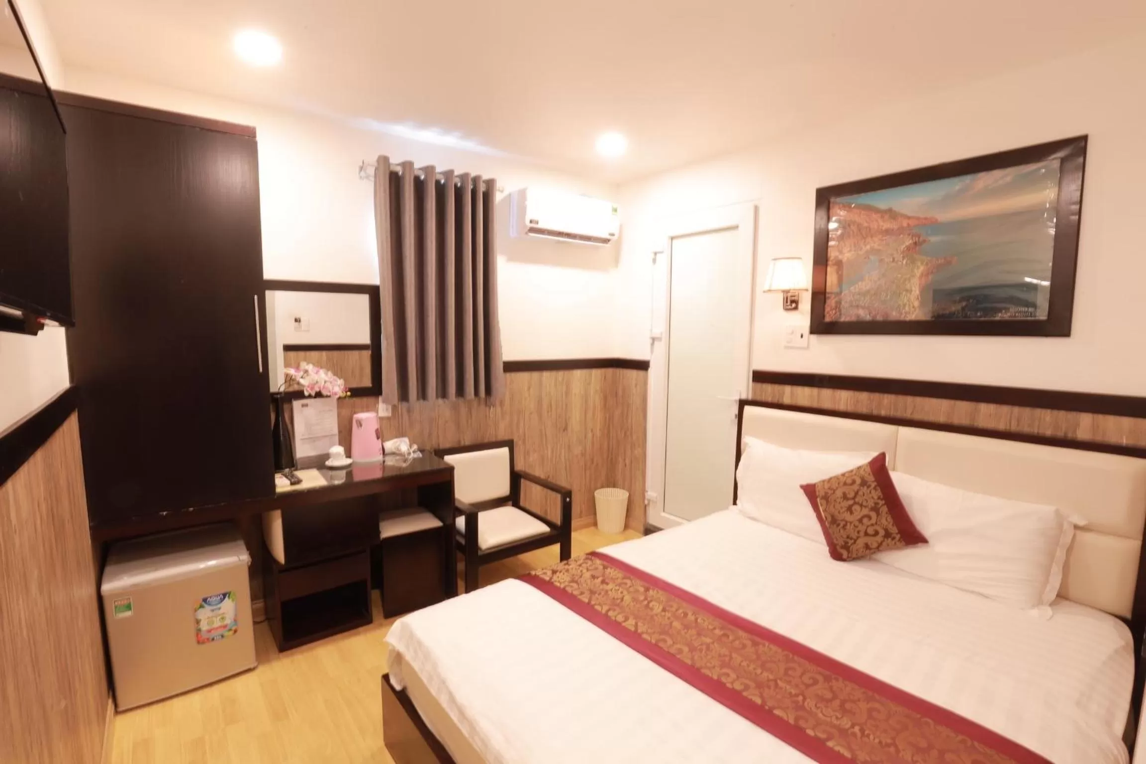 Bed in Hotel Minh Hang