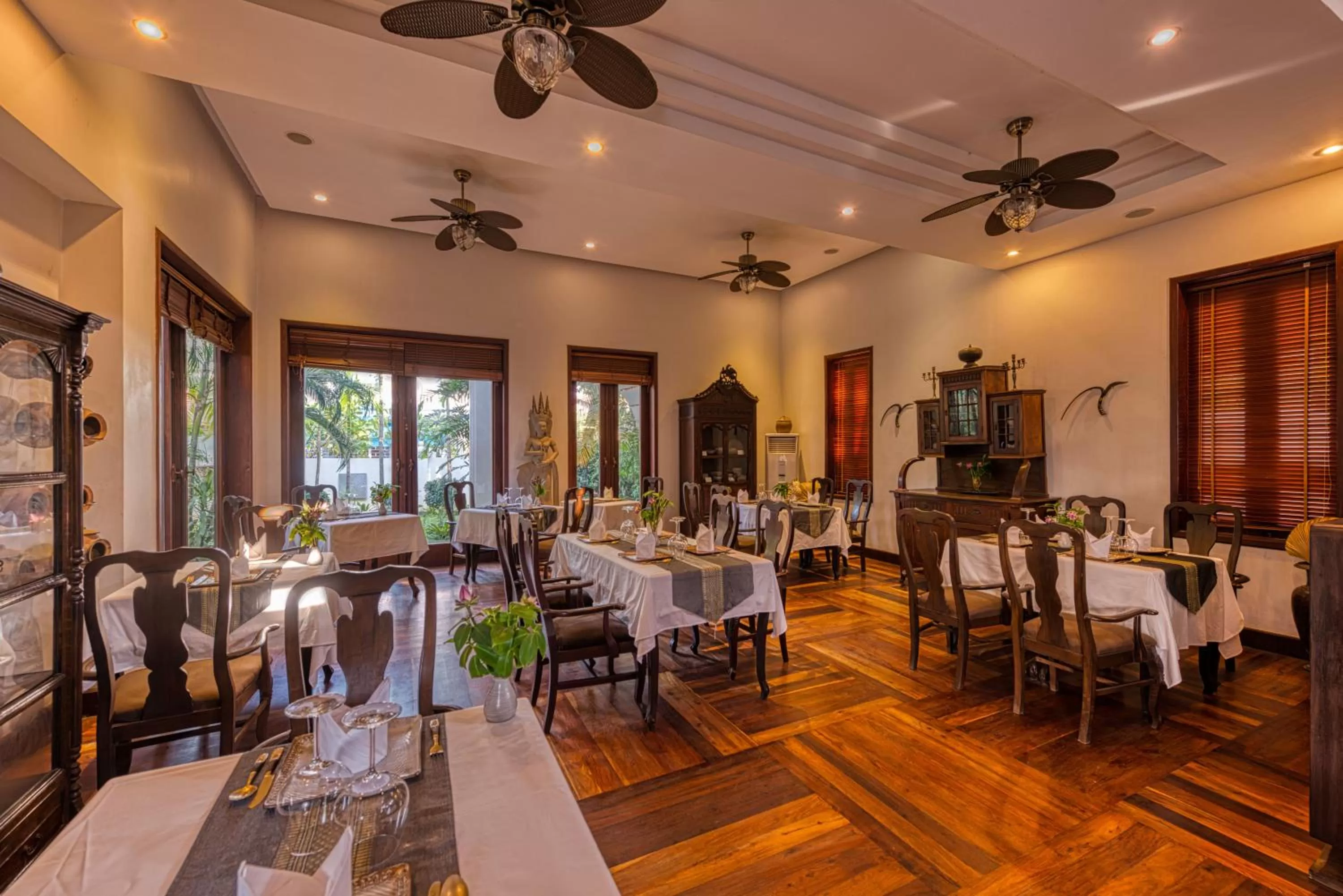 Restaurant/places to eat in Mane Boutique Hotel & Spa