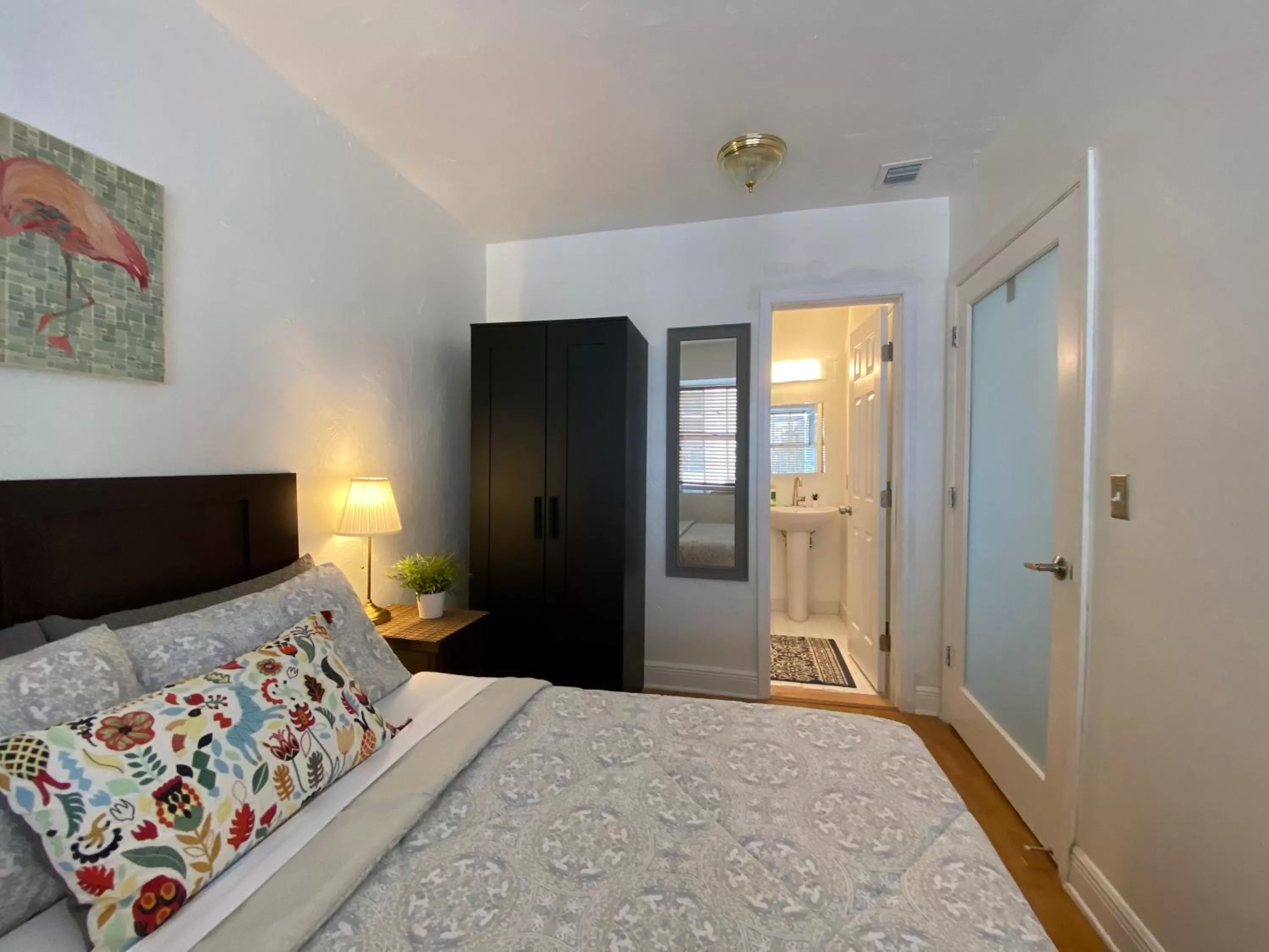 Bed in Miami Beach Rooms B&B