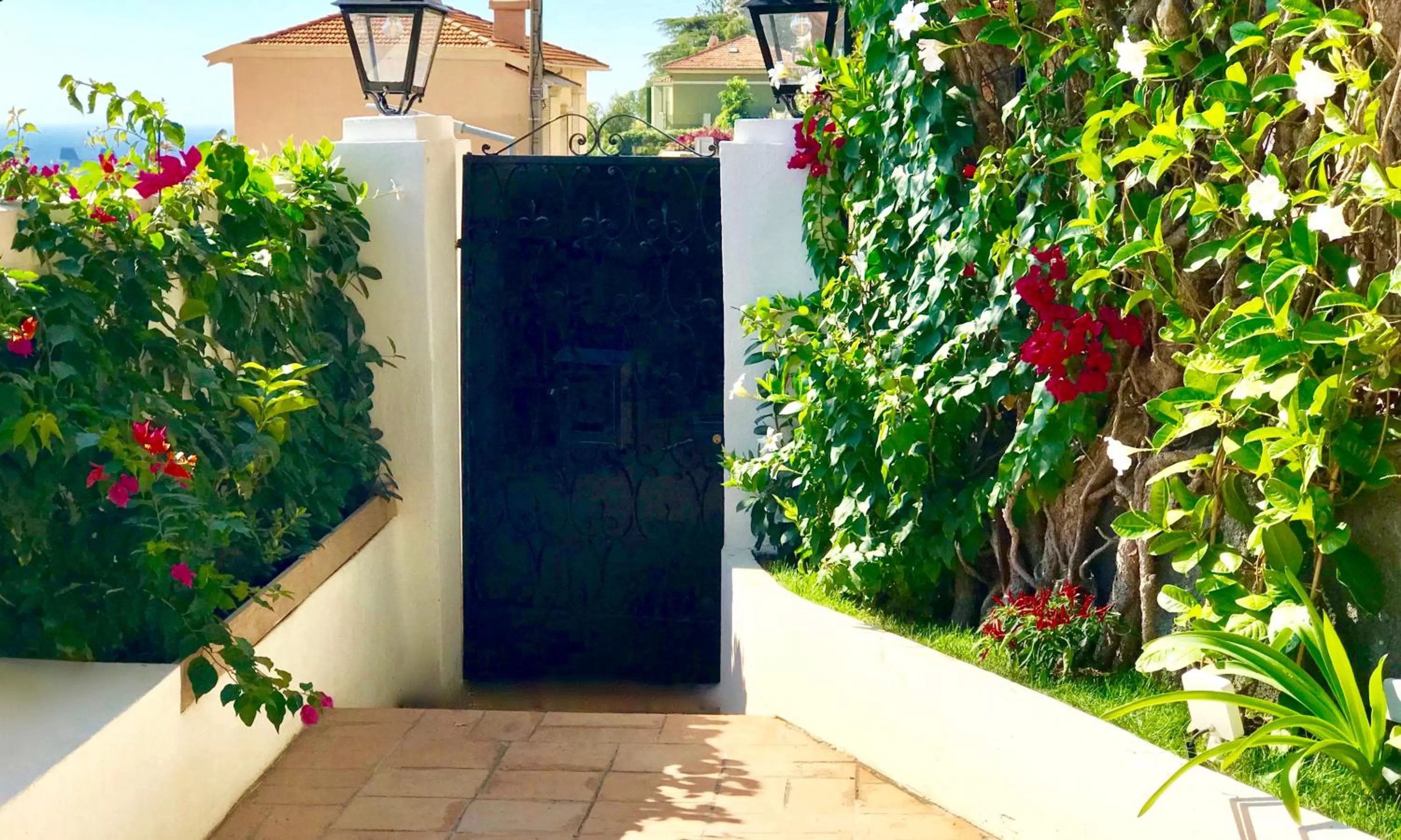 Facade/entrance in Les Lilas