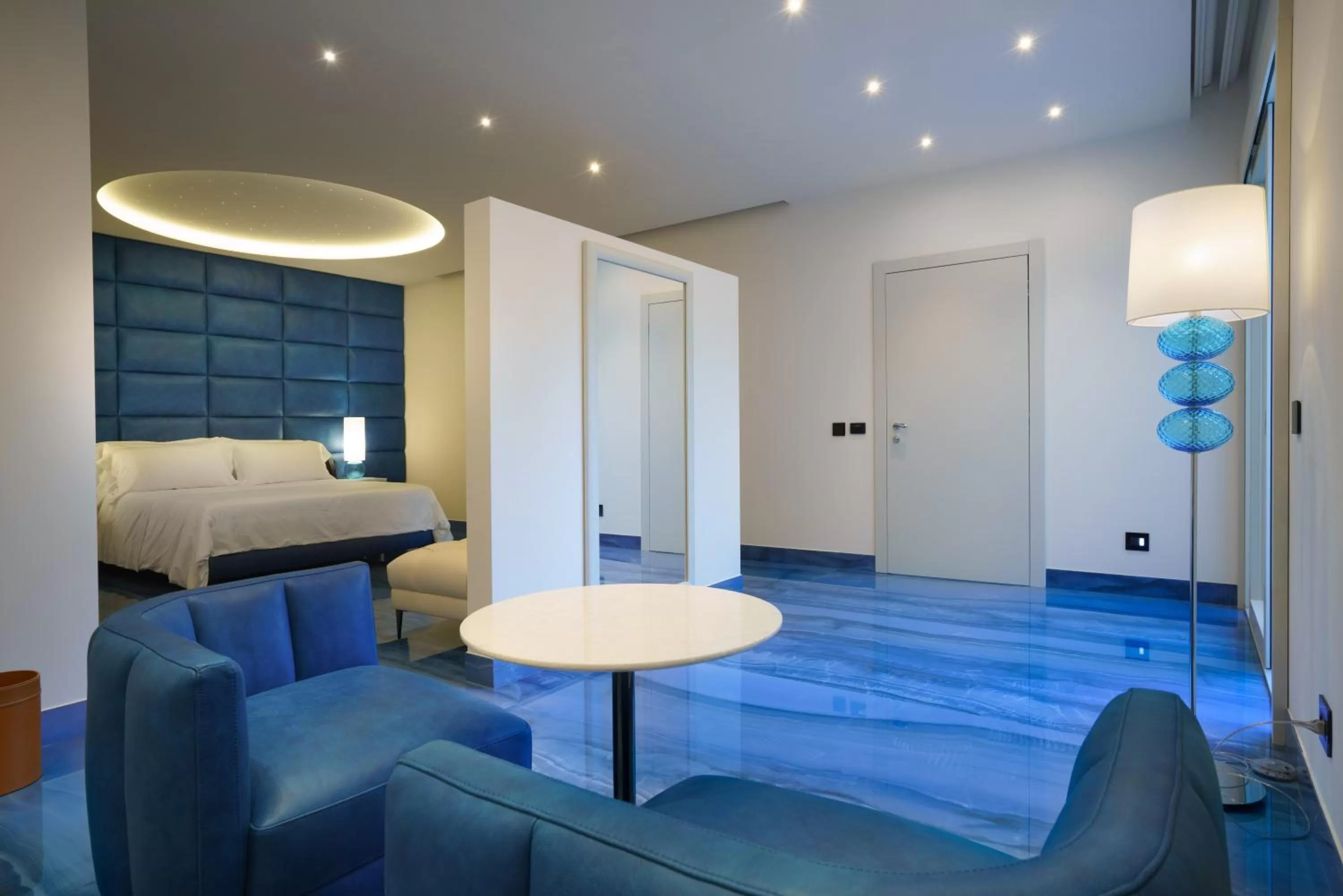 Seating area in Grotta Palazzese Beach Hotel