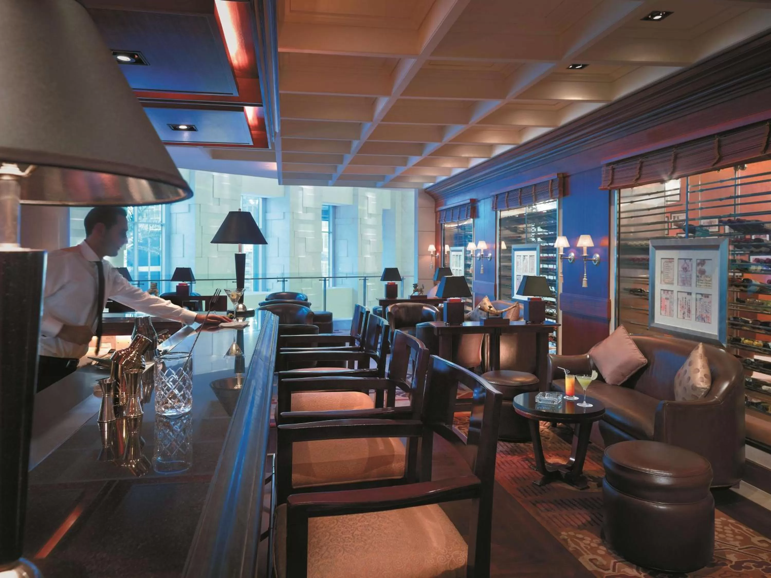 Lounge or bar in Shangri-La Dubai
