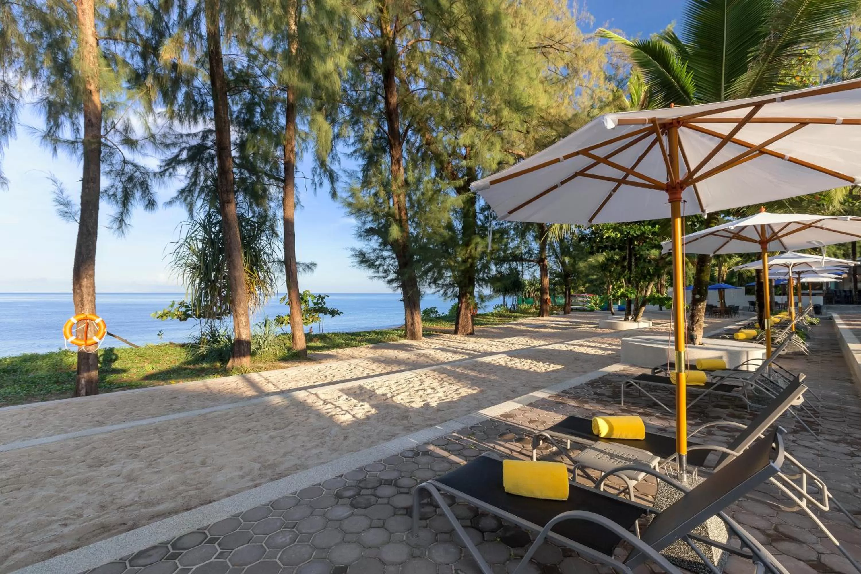 Beach in X10 Khaolak Resort