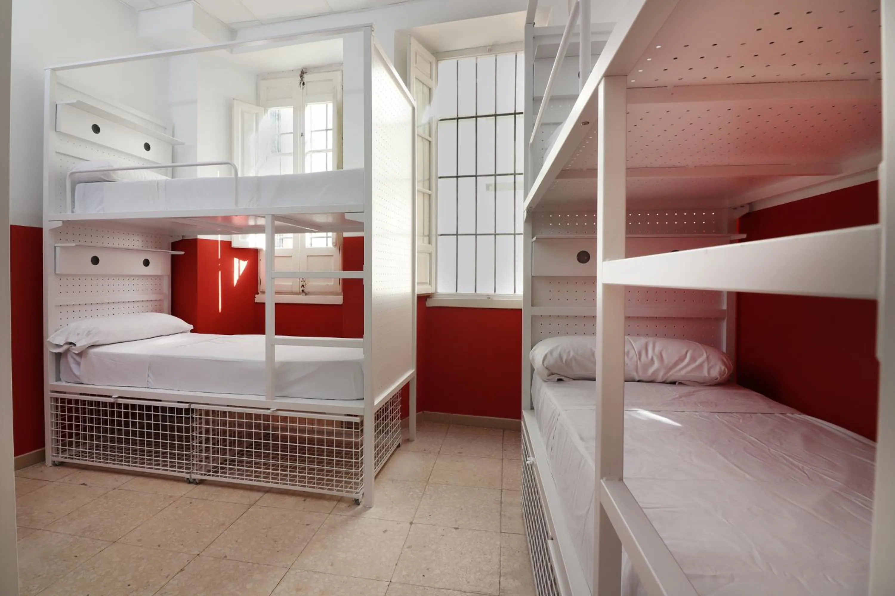 Bed in Feel Hostels City Center