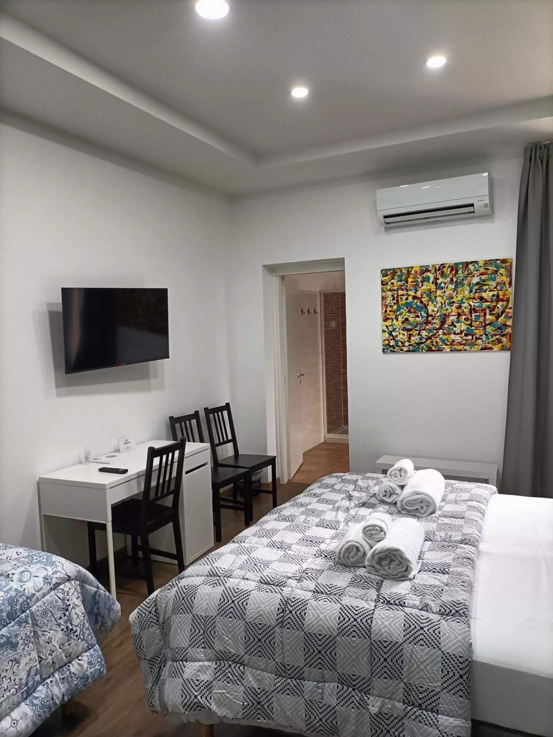 Photo of the whole room, Bed in Luxury B&B Iolanda