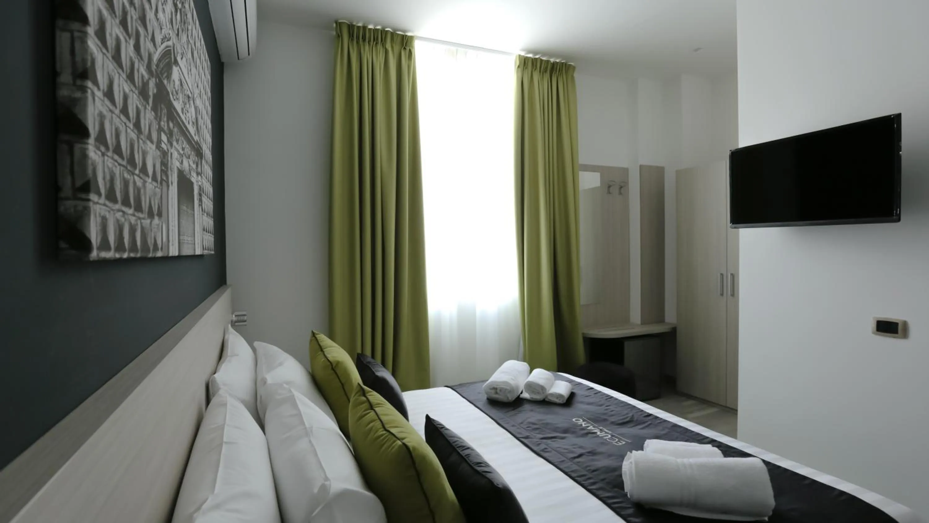 Bedroom, Bed in Ecumano Space