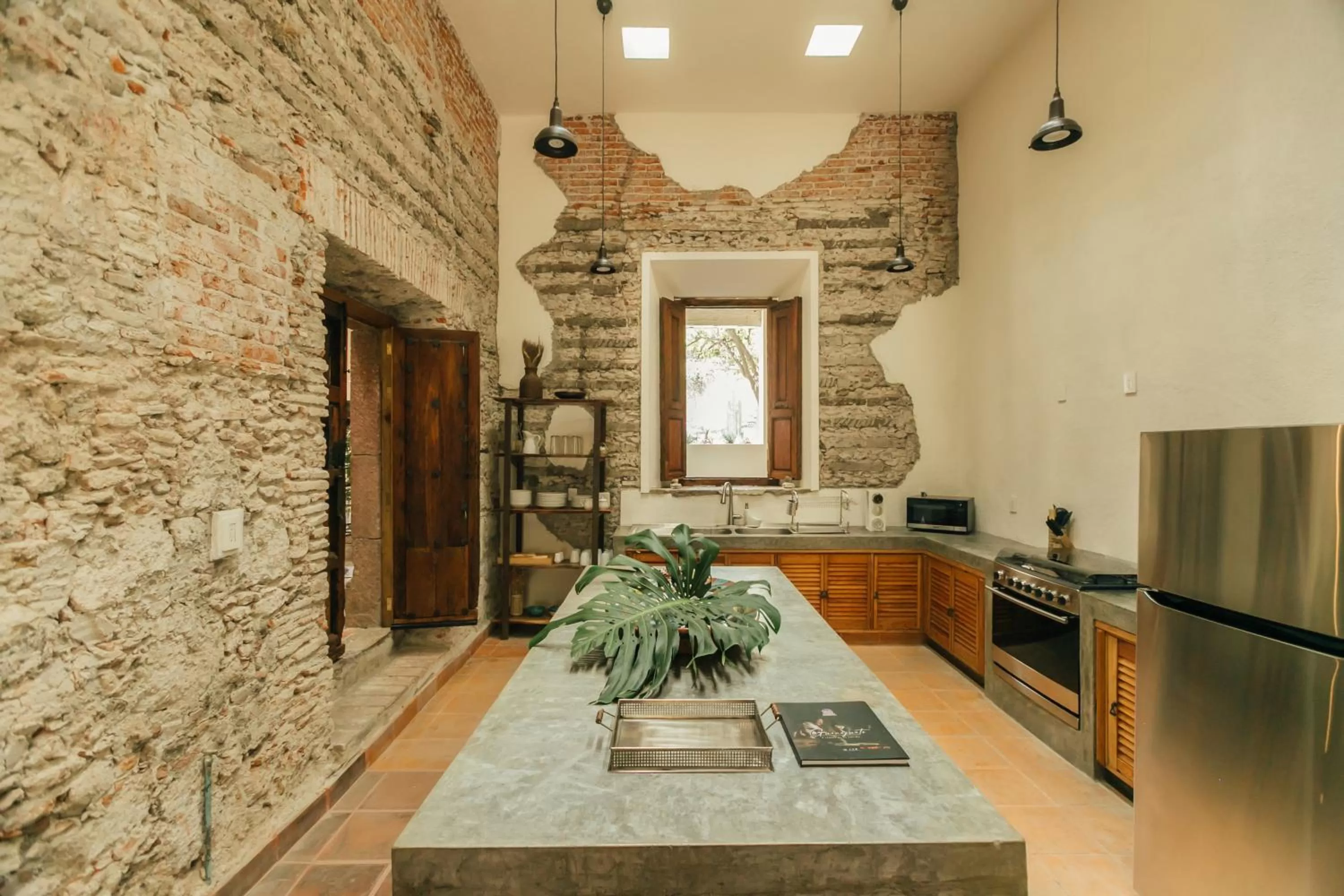 Kitchen or kitchenette in Orchid House San Miguel de Allende