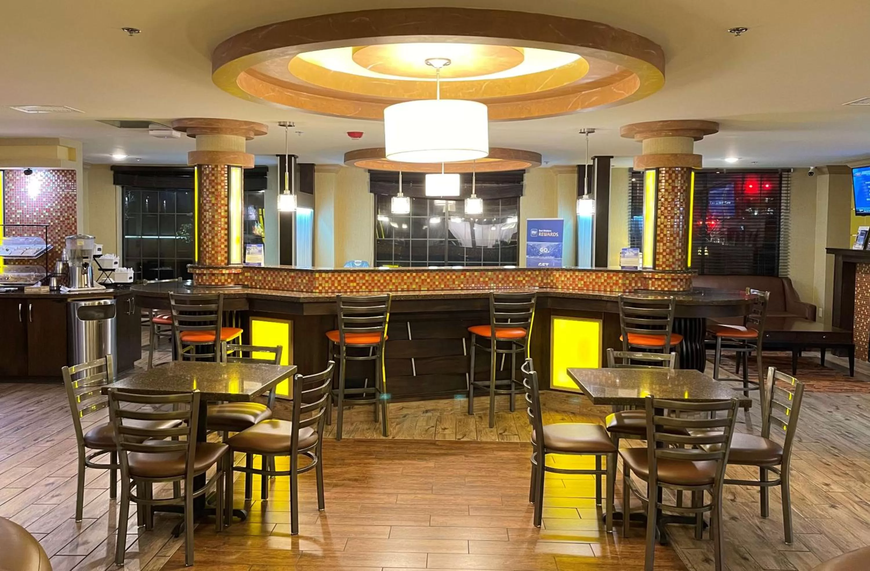 Breakfast in Best Western Aspen Hotel