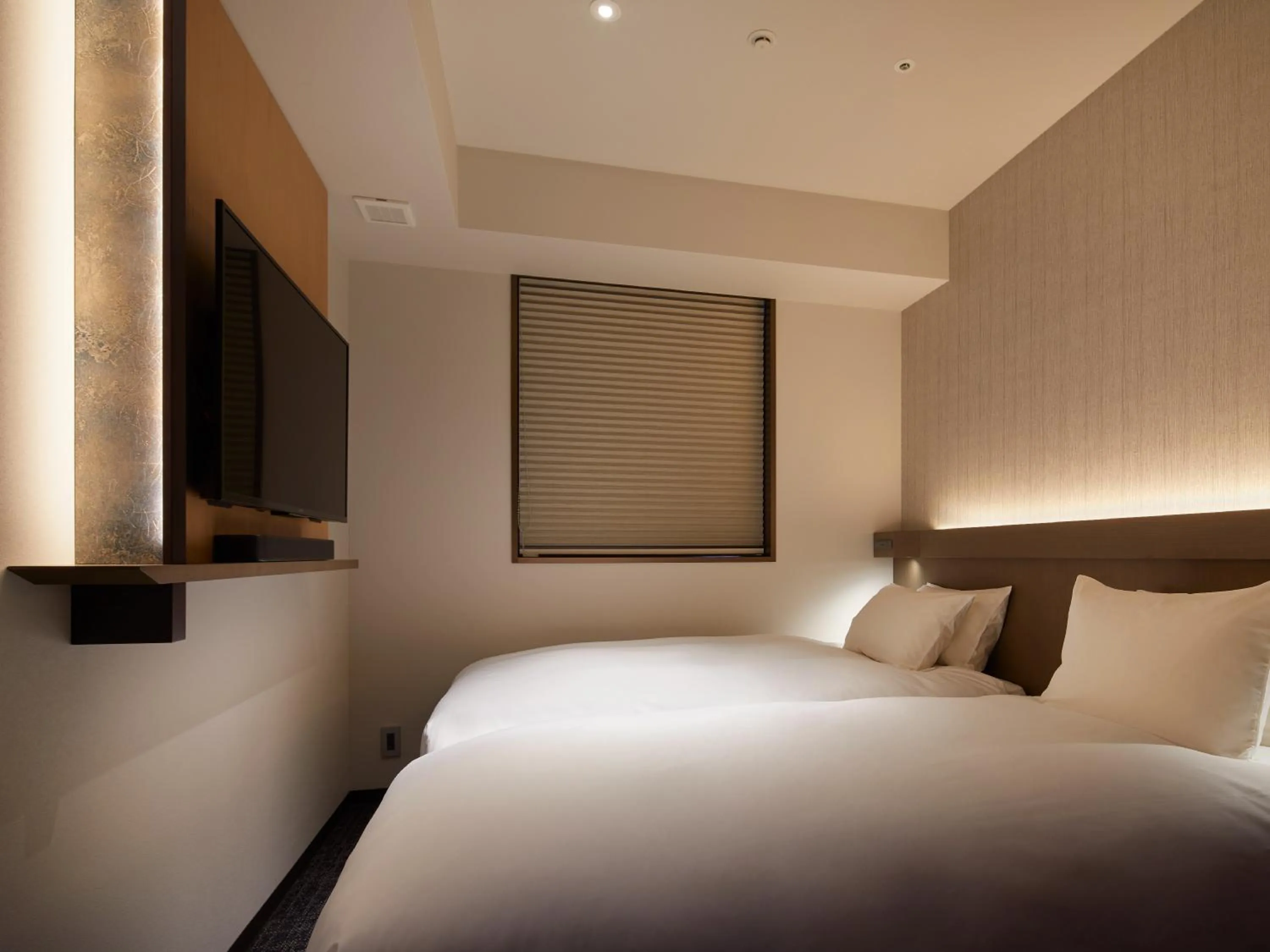 Bed in Agora Tokyo Ginza