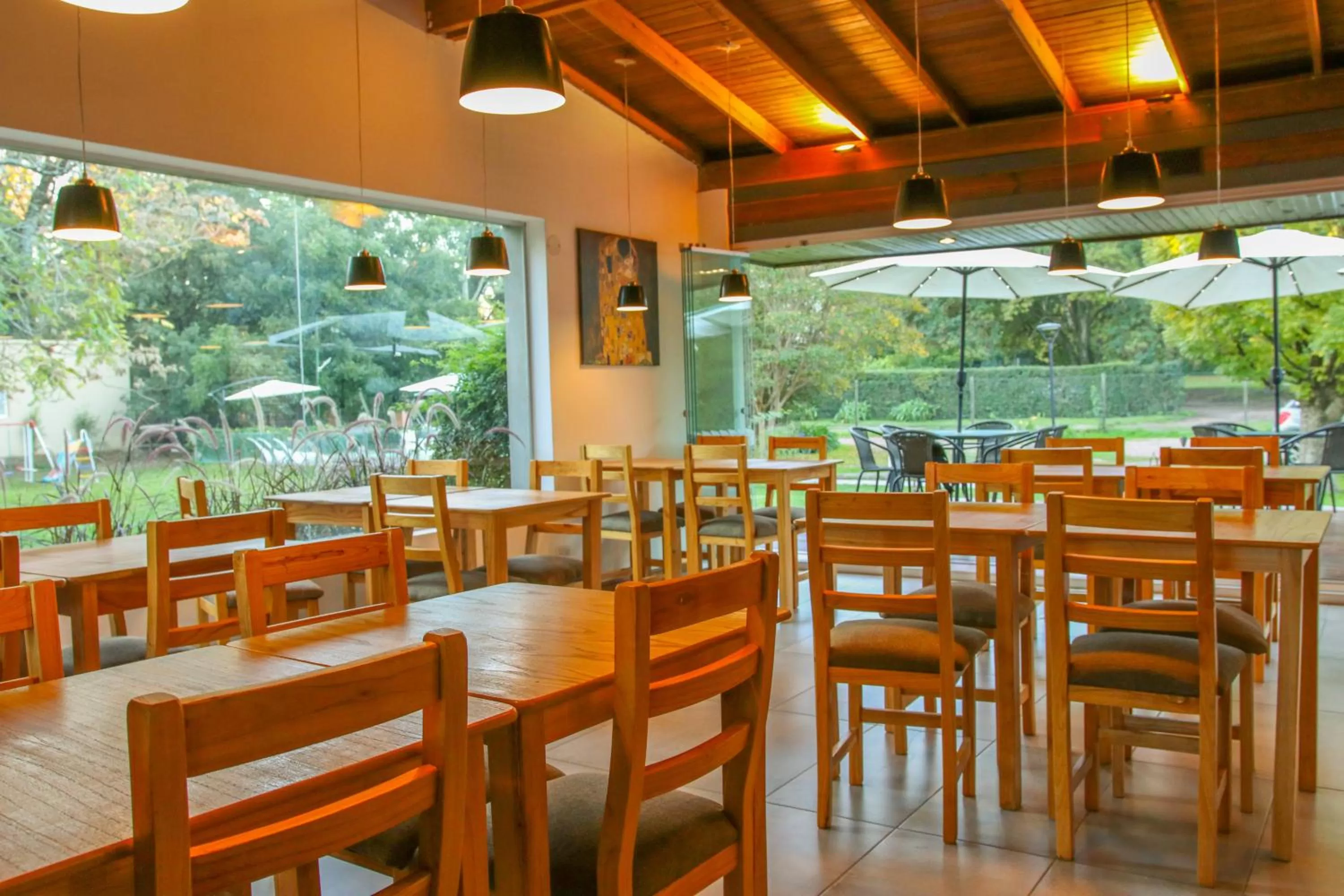 Restaurant/places to eat in La Ysidora Hotel & Spa