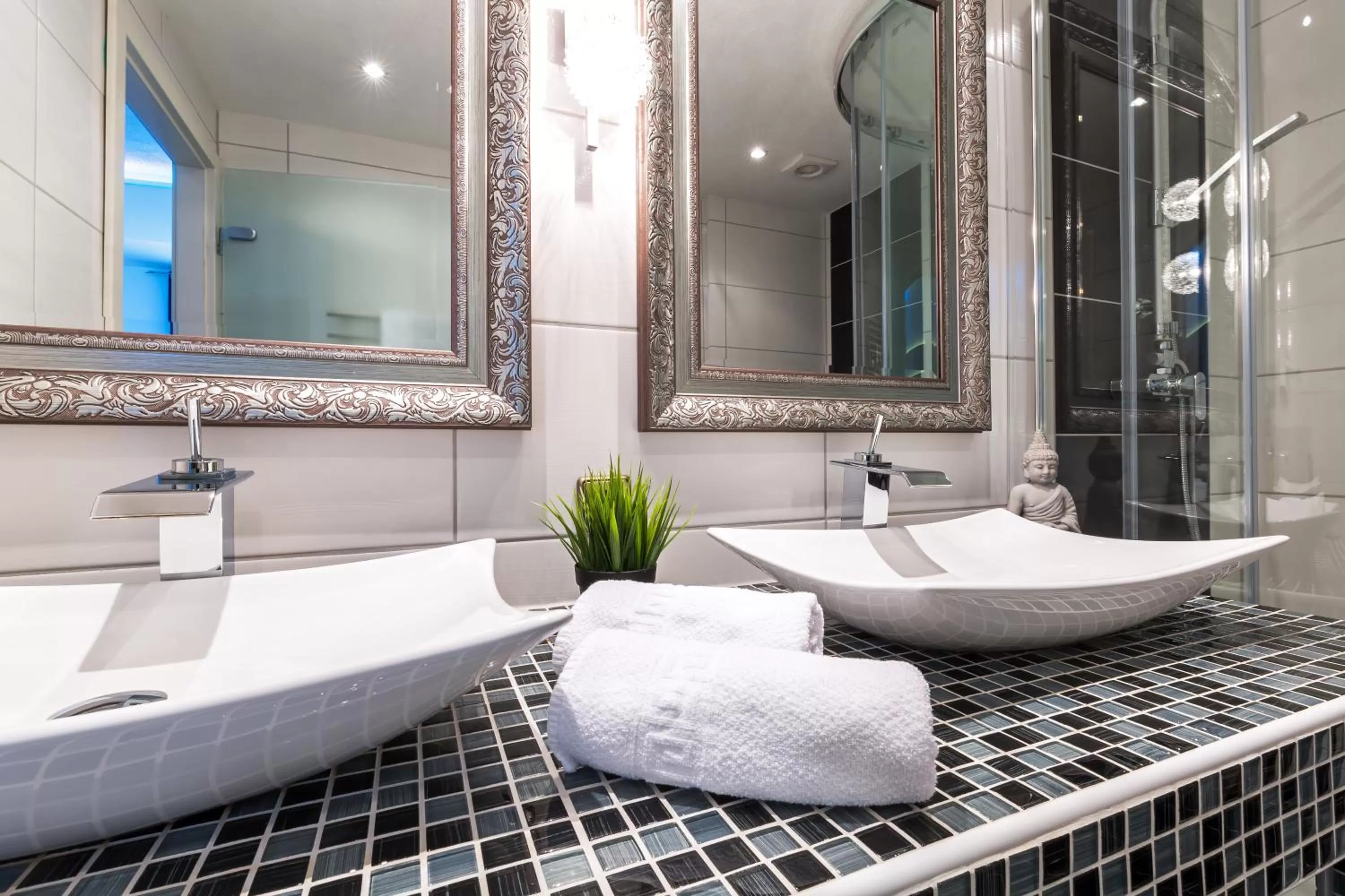 Bathroom in Bavaria Hotel Münchner Hof Superior