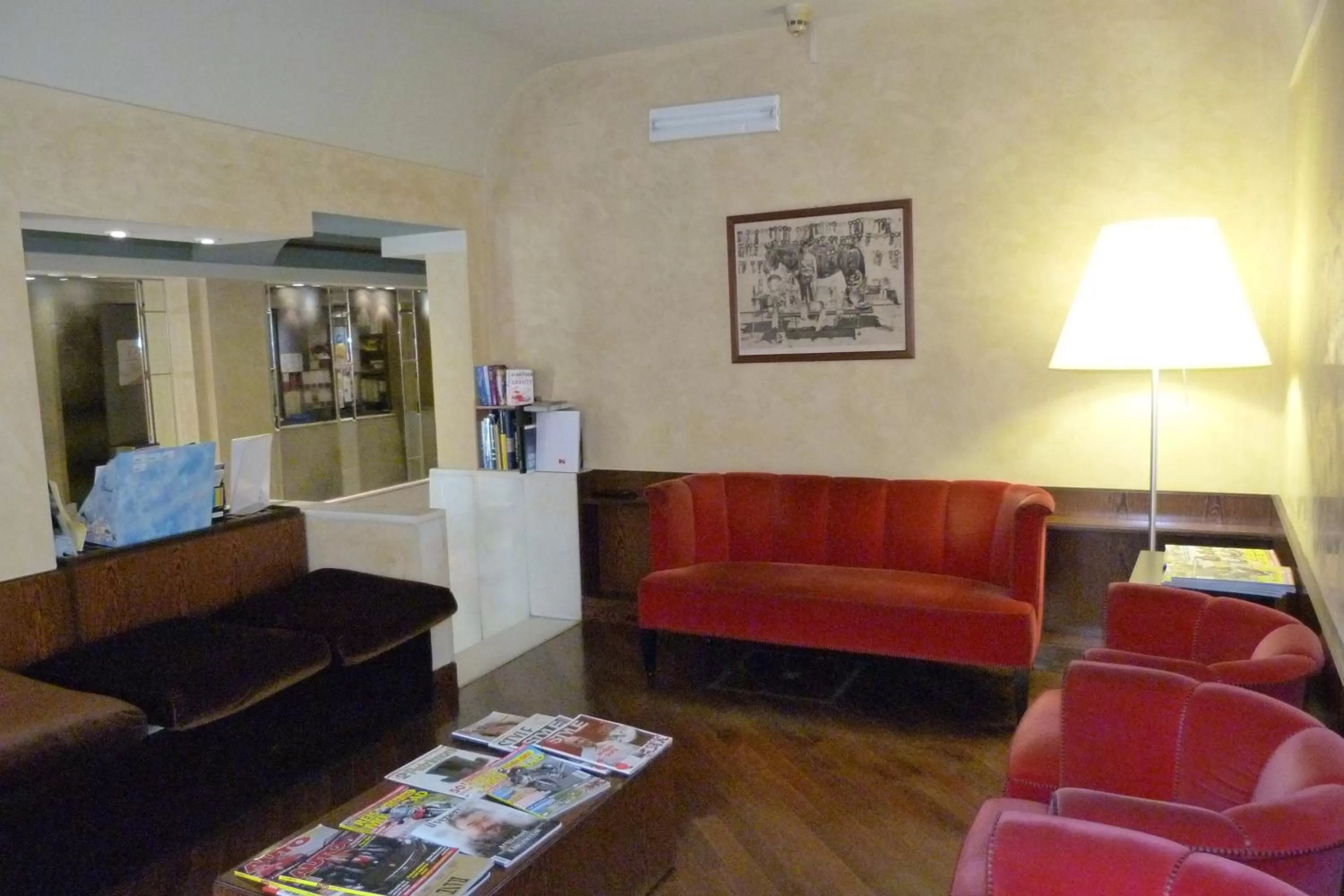 Lobby or reception in Hotel Centrale Byron