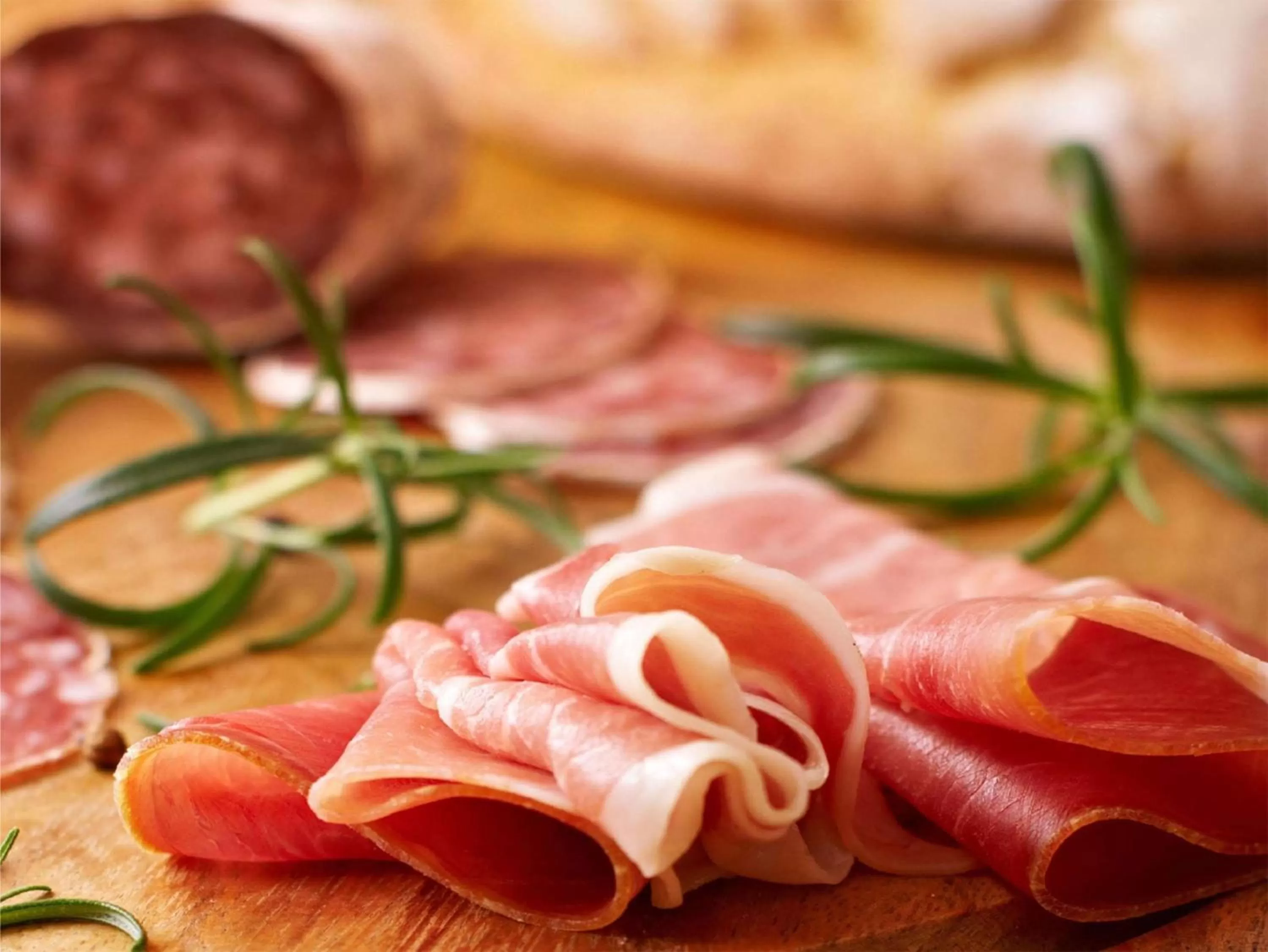 Restaurant/places to eat in Hilton Chongqing