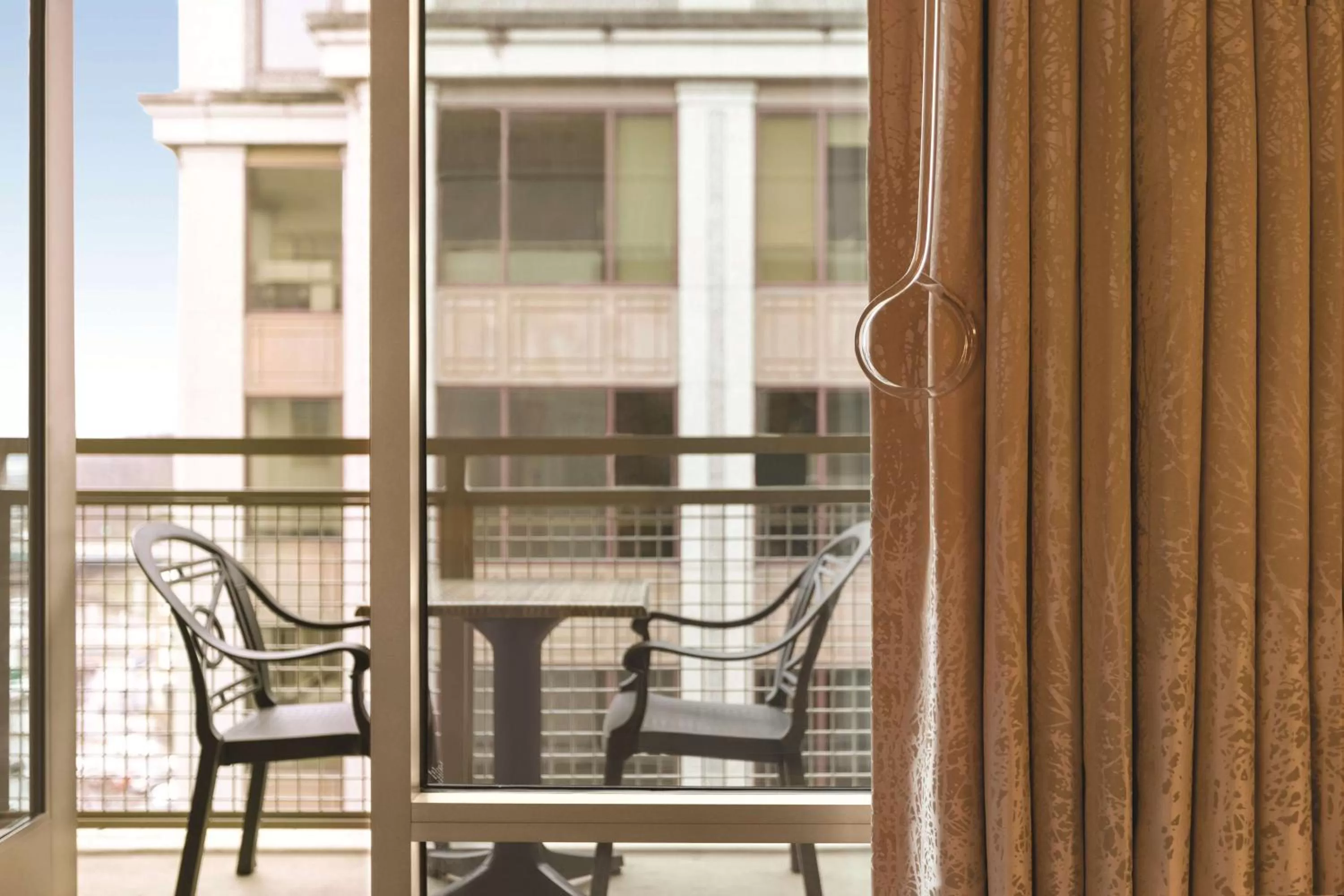 Photo of the whole room in Hampton Inn & Suites - Roanoke-Downtown, VA